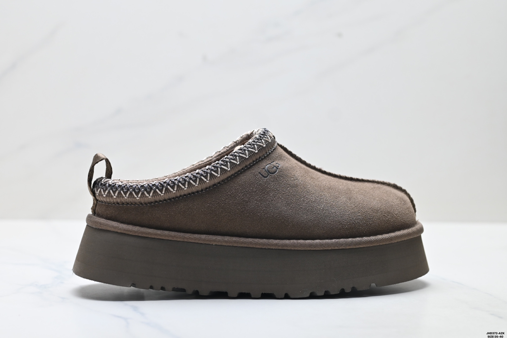 🈴💰180
公司级✅UGG TAZZ 舒适柔软时尚 耐磨增高保暖 民族风一脚蹬保暖雪地靴
货号:1122553
尺码:35-40
ID:JHD372-AZK