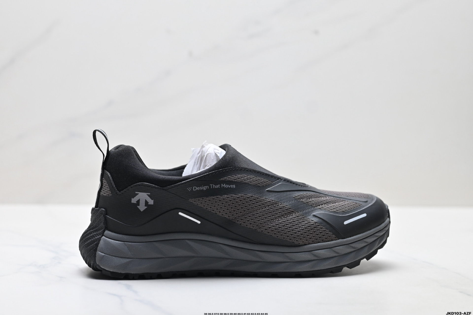 迪桑特DESCENTE TERRAIND 舒适柔软 防滑耐磨低帮 登山鞋 SQ323LCR92