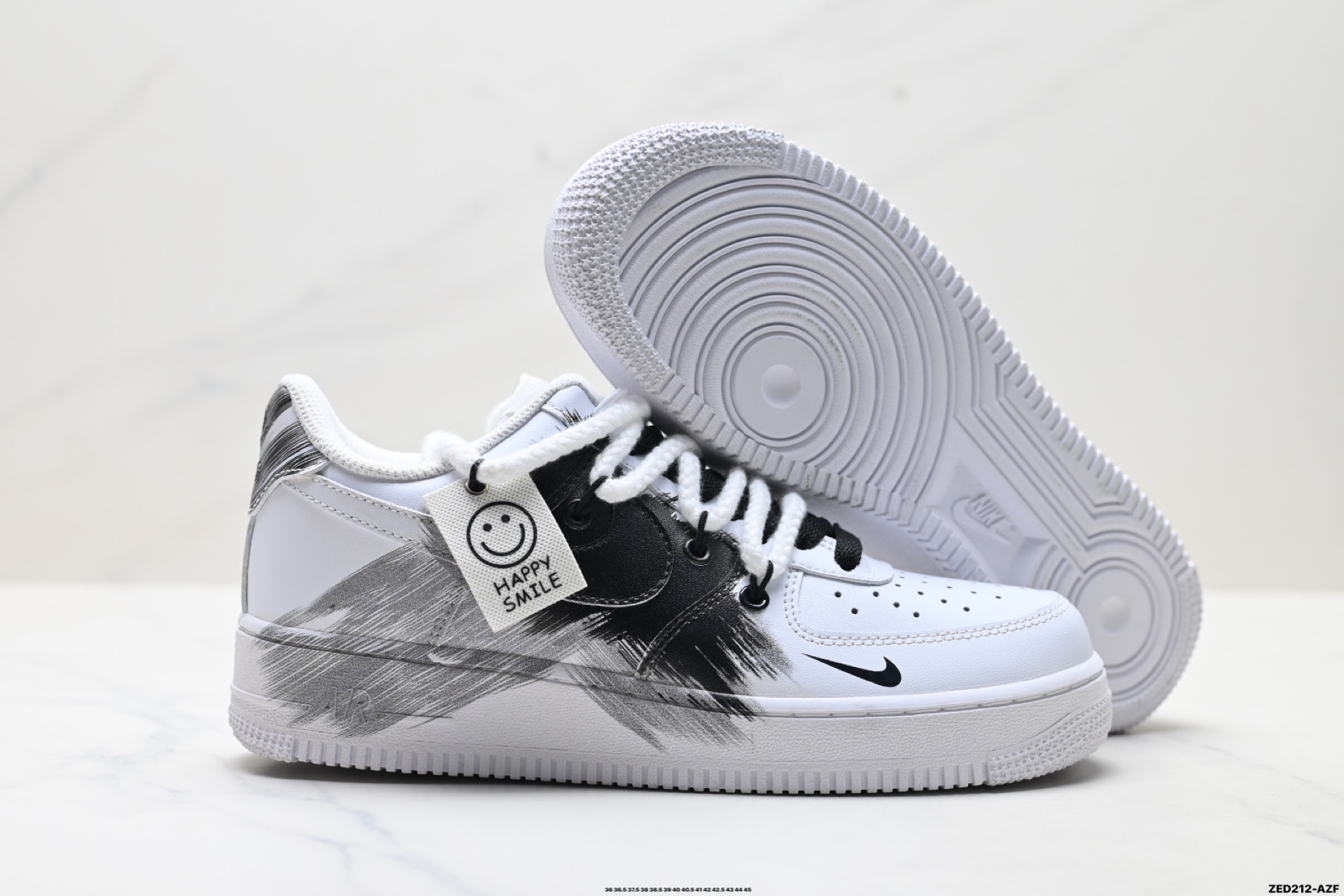 NIKE AIR FORCE 1‘07 LV8 DD2025-010