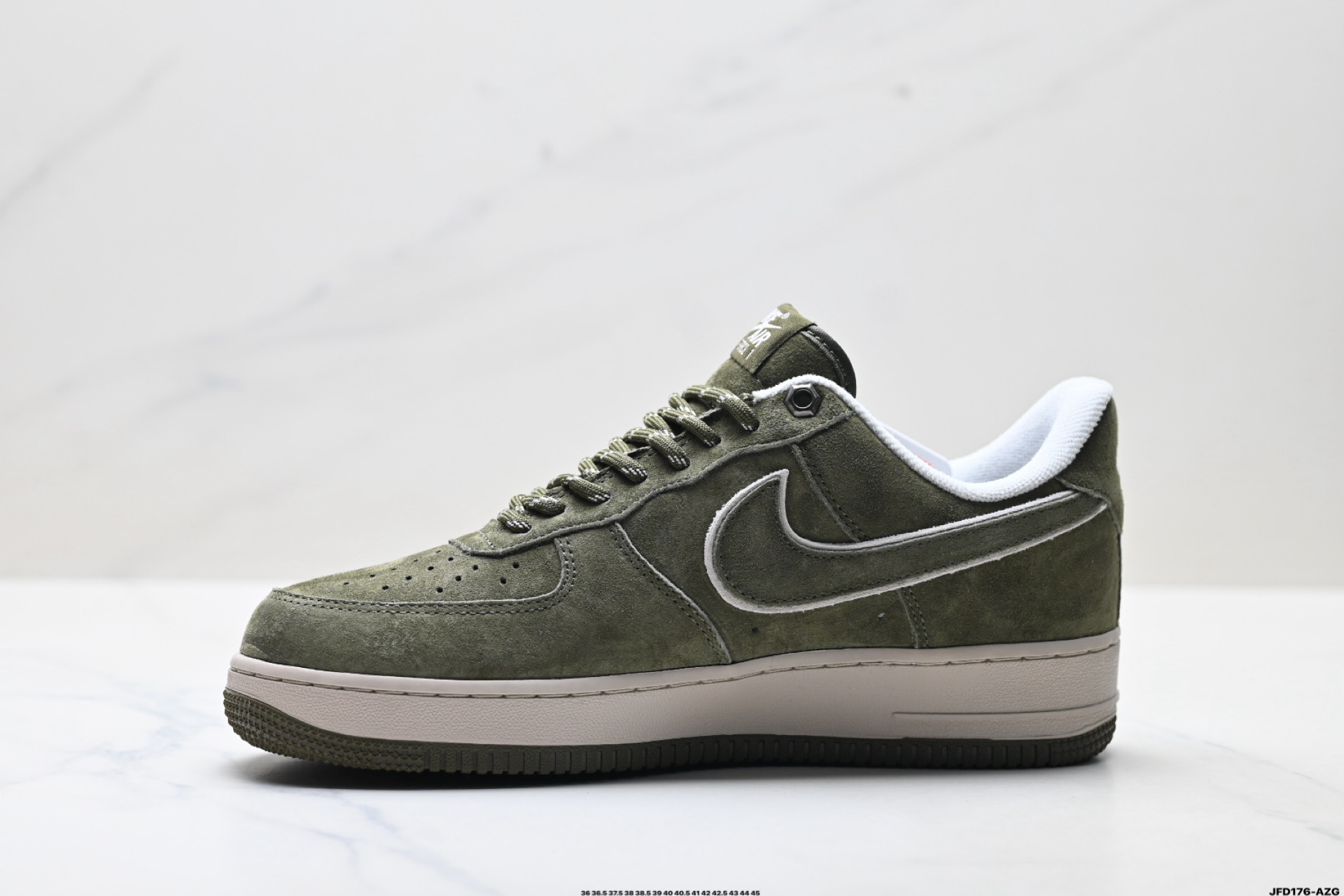 NIKE AIR FORCE 1‘07 LV8 DY9867-106