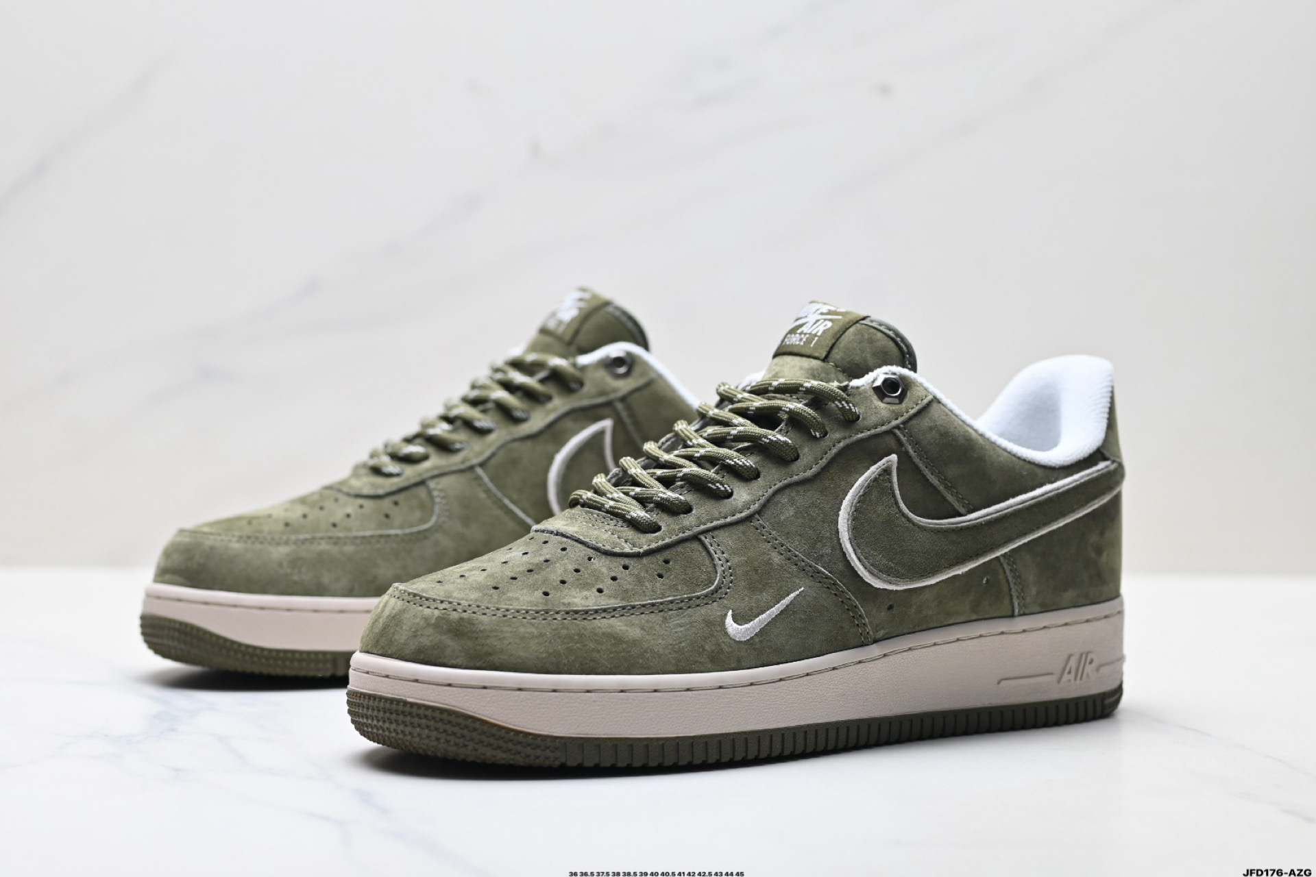 NIKE AIR FORCE 1‘07 LV8 DY9867-106