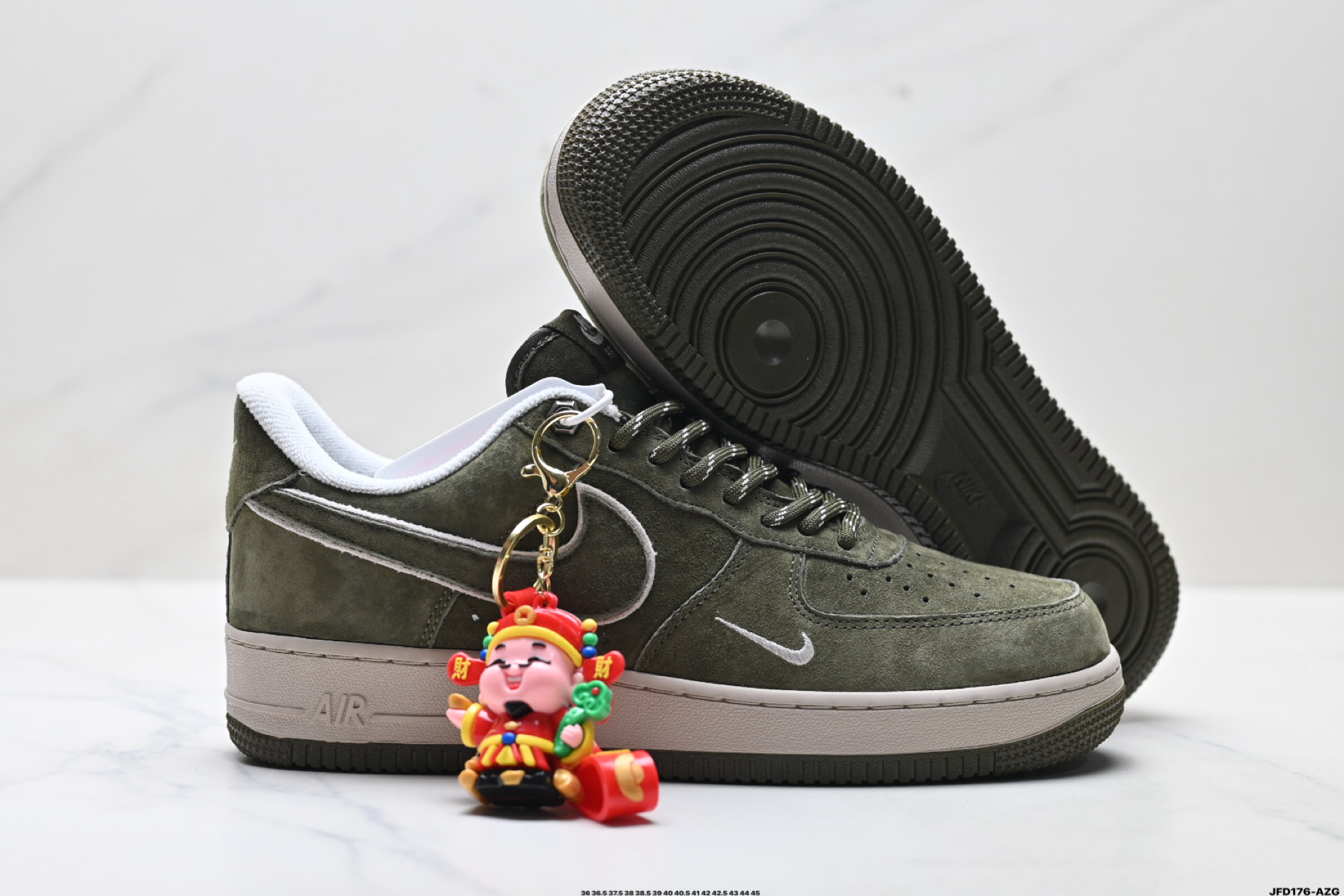NIKE AIR FORCE 1‘07 LV8 DY9867-106