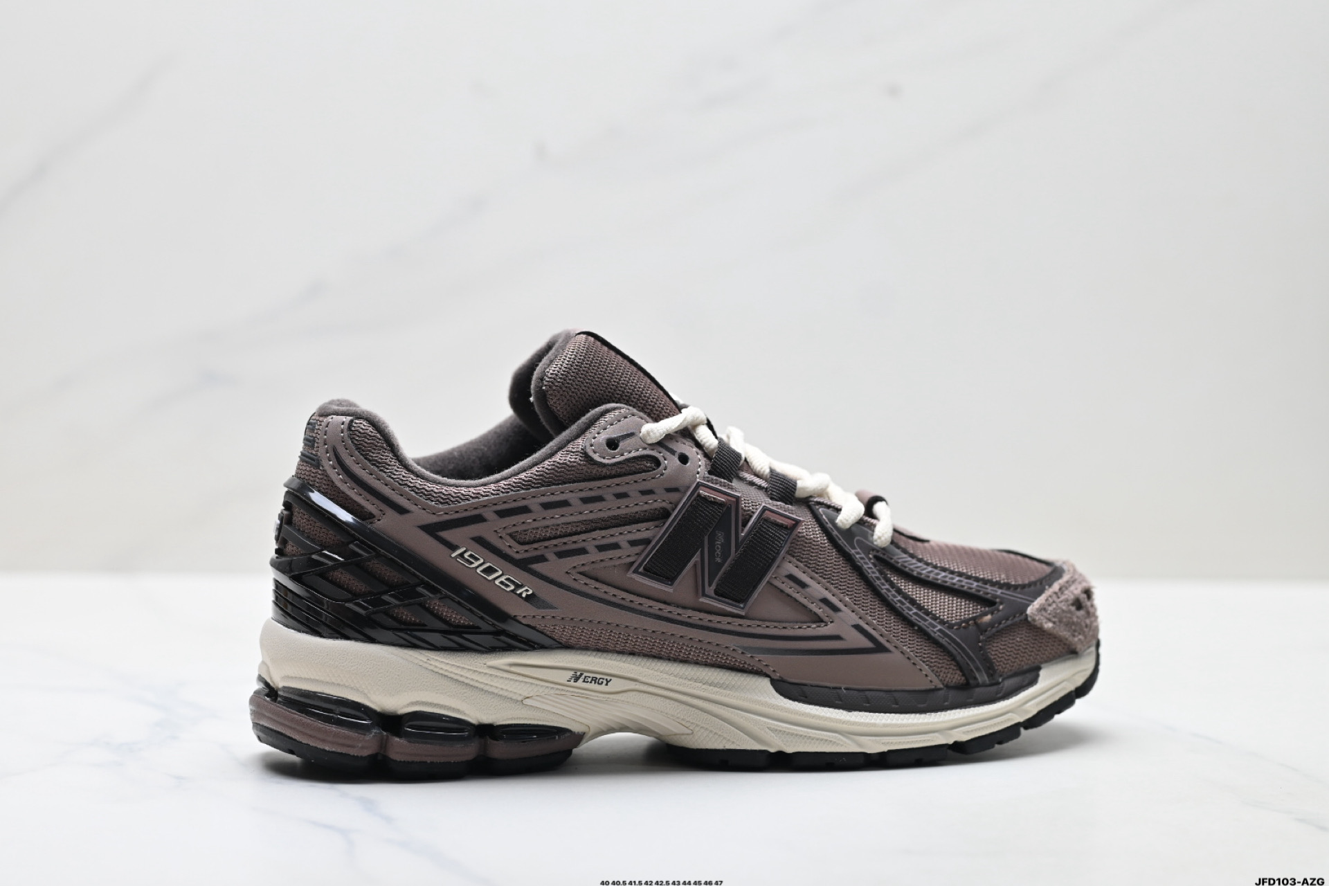 💰160
公司级✅New Balance M1906系列 新百伦 复古单品宝藏老爹鞋款
复古元素叠加 质感超级棒 原楦版型材料细节做工精细 作为NB最经典的档案鞋型之一
官方货号:U1906RWT
尺码:40 40.5 41.5 42 42.5 43 44 45 46 47
ID:JFD103-AZG