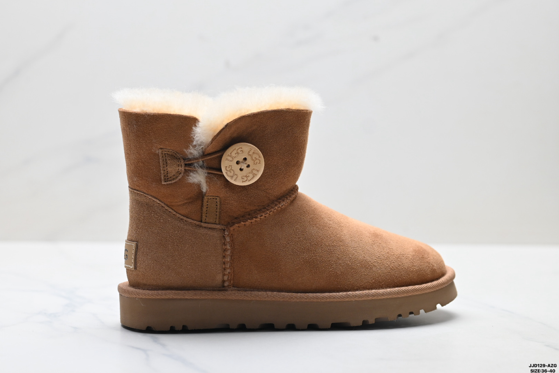 💰110
真标✅UGG MINI BAILEY BUTTON II 欧美风经典纽扣短筒平底套筒短靴雪地靴
货号:1016422
尺码:36-40
ID:JJD129-AZG