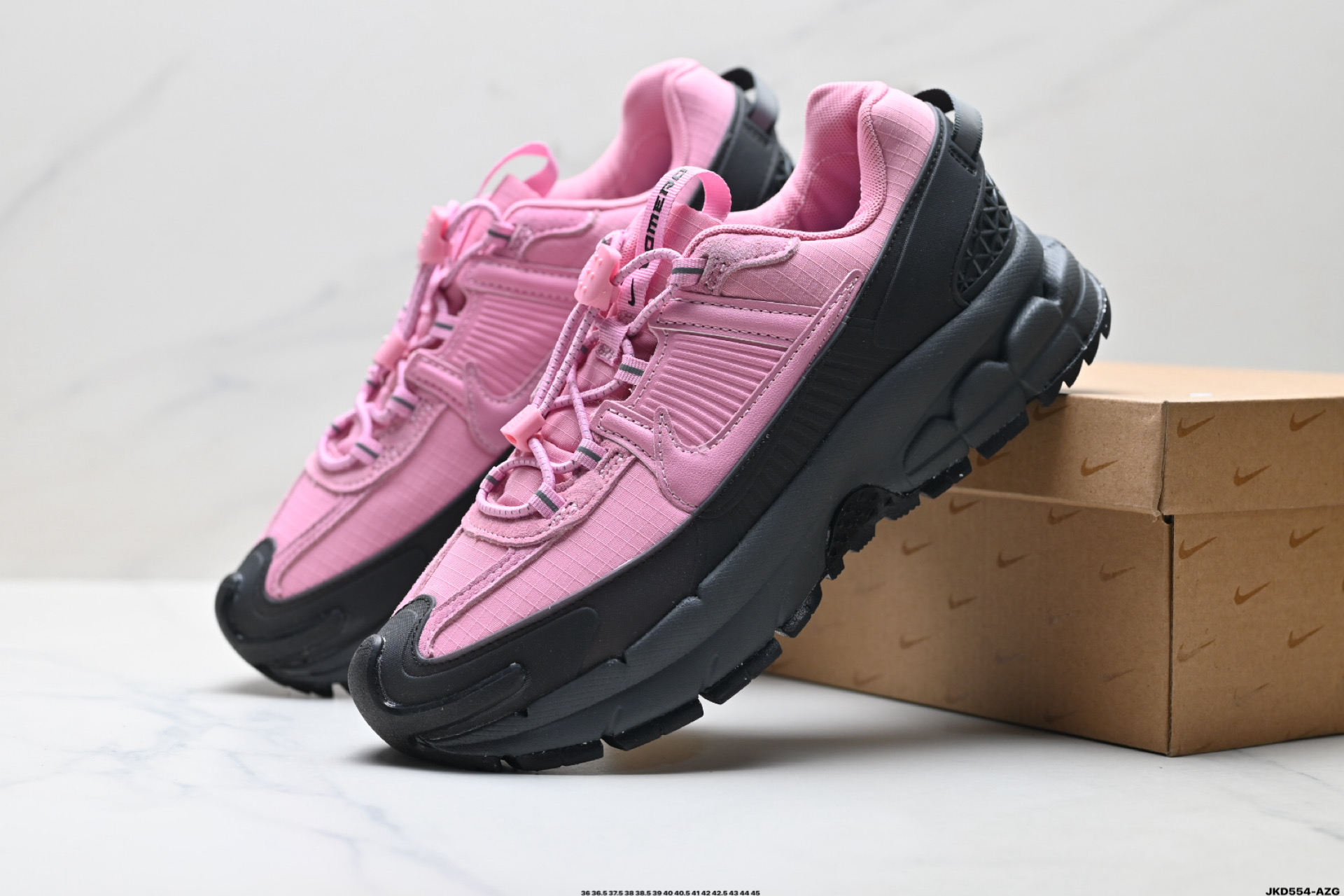 Nike Zoom Vomero Roam 耐克 复古休闲运动慢跑鞋 HQ2181-003