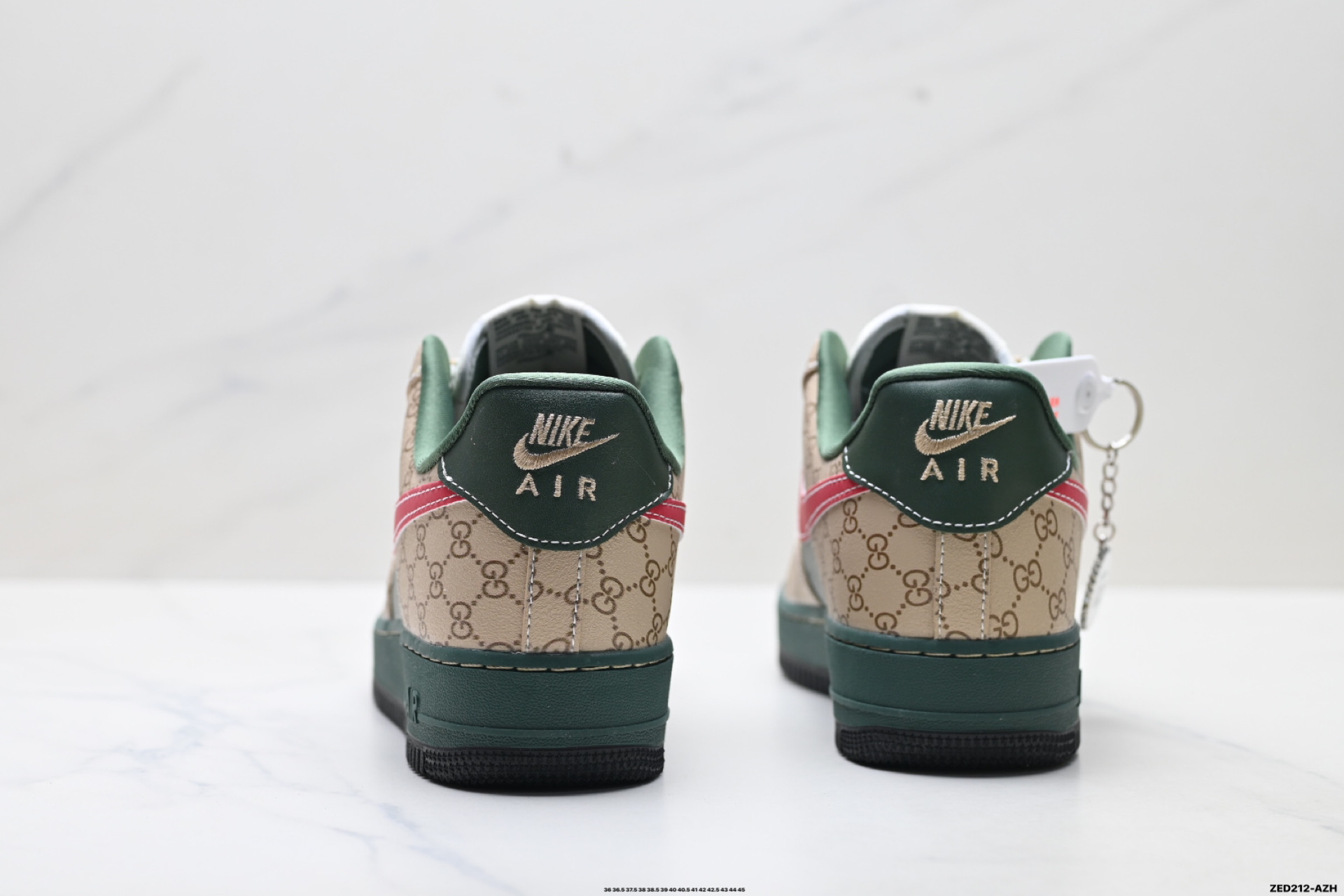 NIKE AIR FORCE 1‘07 LV8 XL1979-121