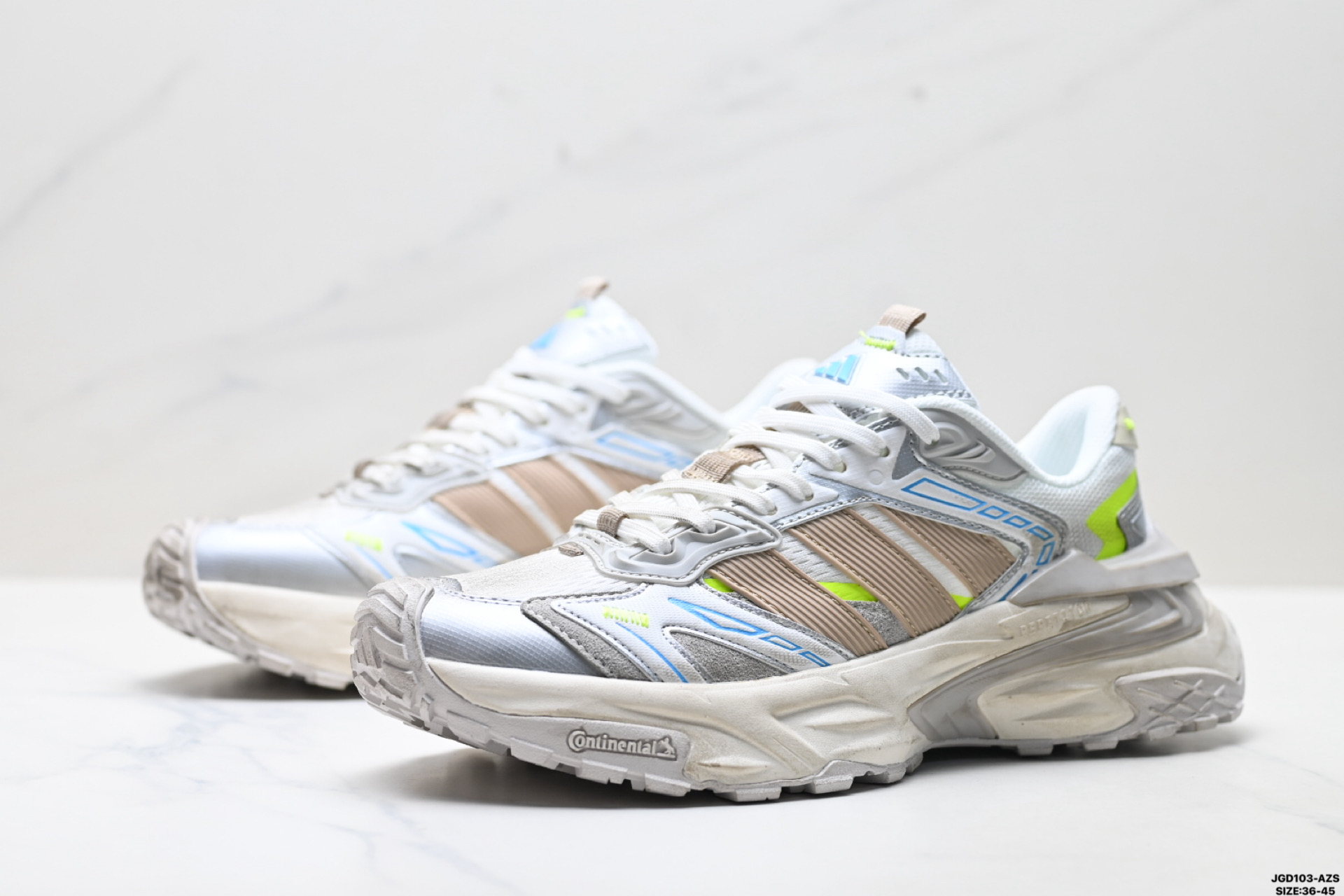 公司级✅Adidas XLG STORM EDGE 阿迪达斯 舒适 防滑 老爹鞋 鞋面由轻薄透气的网布制成 提供卓越的空气流通性能 中底使用品牌独有的Bounce缓震技术 帮助减少地面对关节的冲击力 提升整体的舒适性 鞋子的设计风格简约大气 同时兼顾功能性和美感 适用于各种场景 货号:JS0059 ID:JGD103-AZS