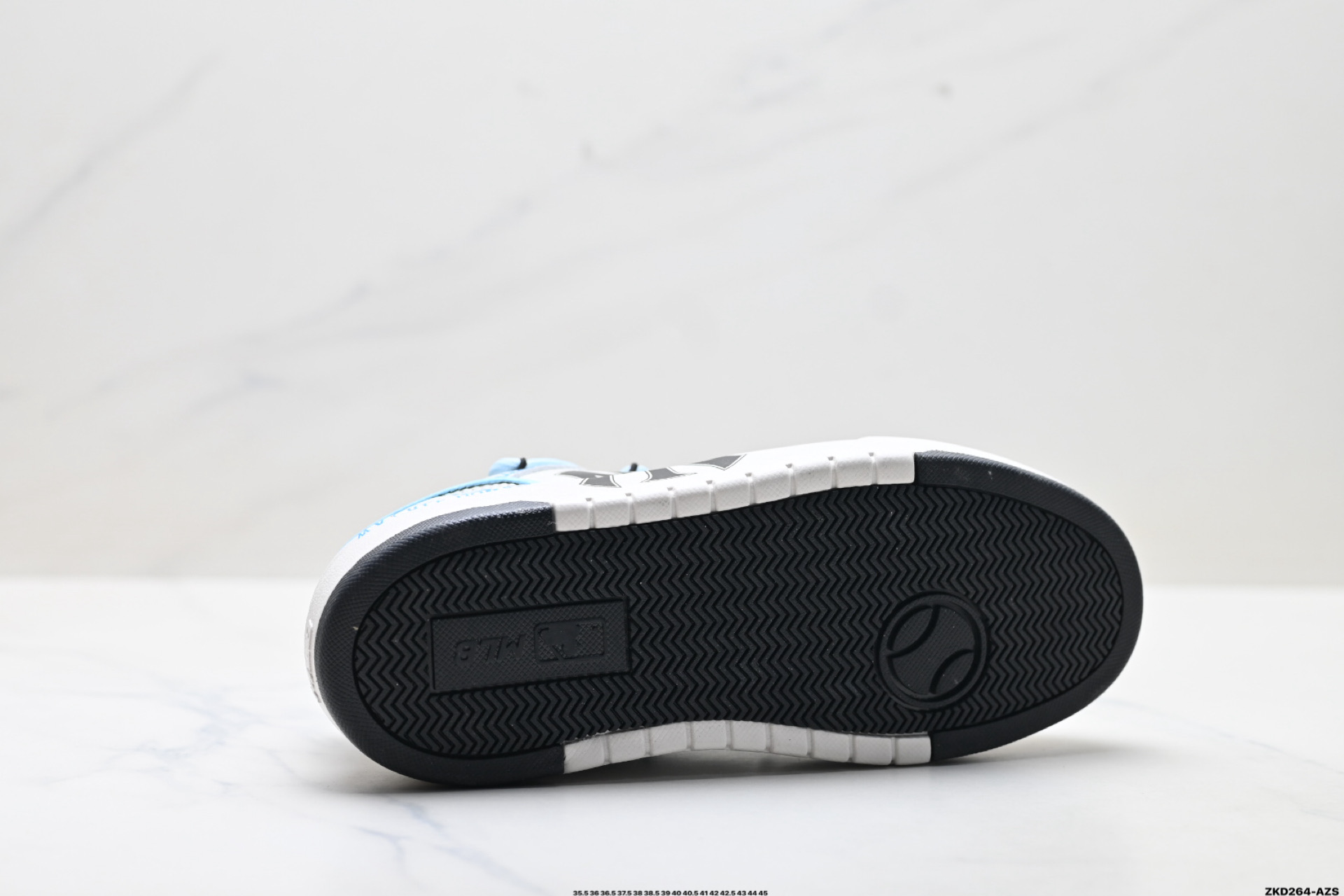 MLB Chunky Liner PU ‘DIY定制’ 简约时尚 百搭 包裹性保暖防滑防水减震 低帮 板鞋 3ASXCA12N