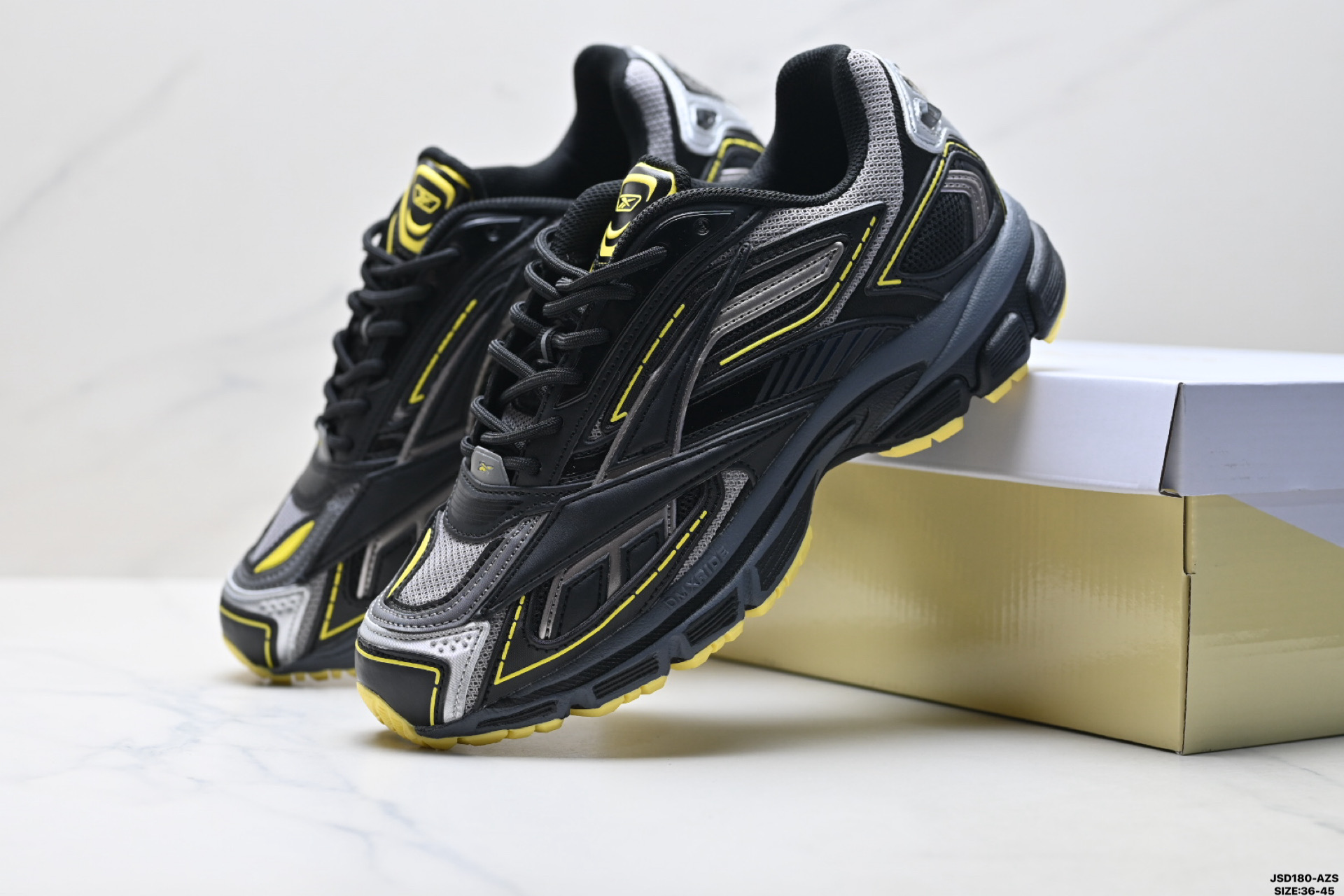 220 Reebok锐步 Premier Road Ultra 舒适百搭 低帮休闲运动鞋 RMLA06BC99MAT0022578-13