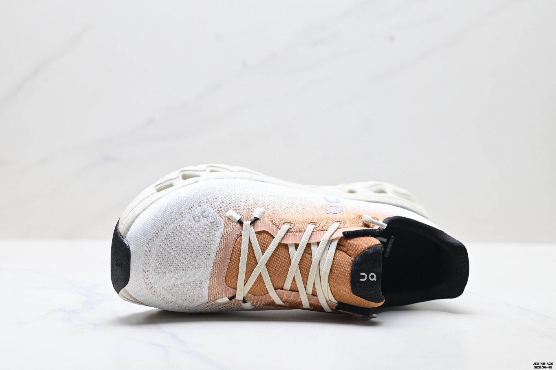 170 On昂跑Cloudtilt 轻量运动休闲鞋 脚感很舒服