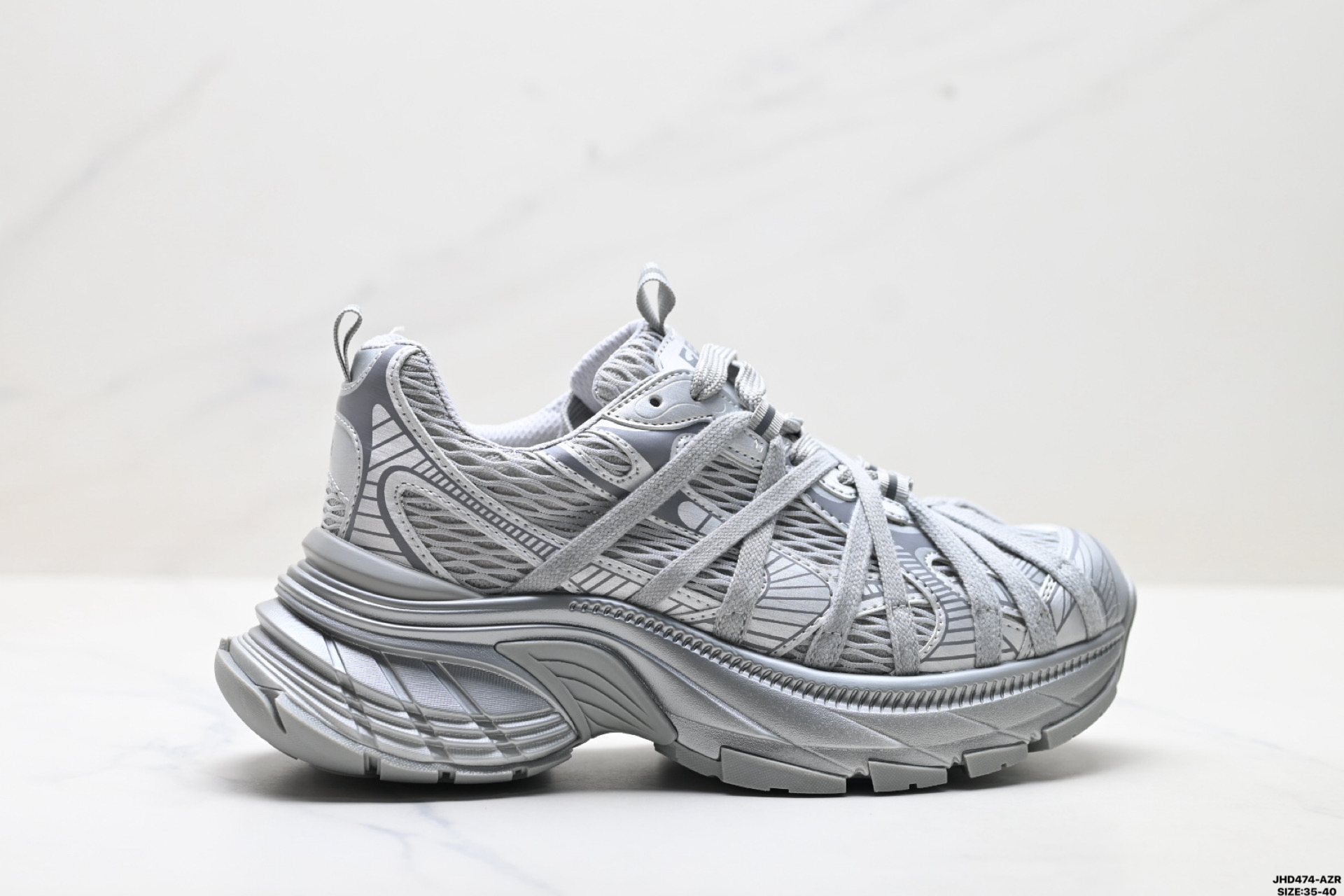 💰180
公司级✅GG-CC 极客星球 复古百搭捆绑设计增高厚底保暖休闲 低帮老爹鞋
潮流摩登捆绑老爹鞋 塑造焕然一新的蓬勃张力不被定义 呈现上行的昂扬姿态
货号:G25X8617C
尺码:35-40
ID:JHD474-AZR