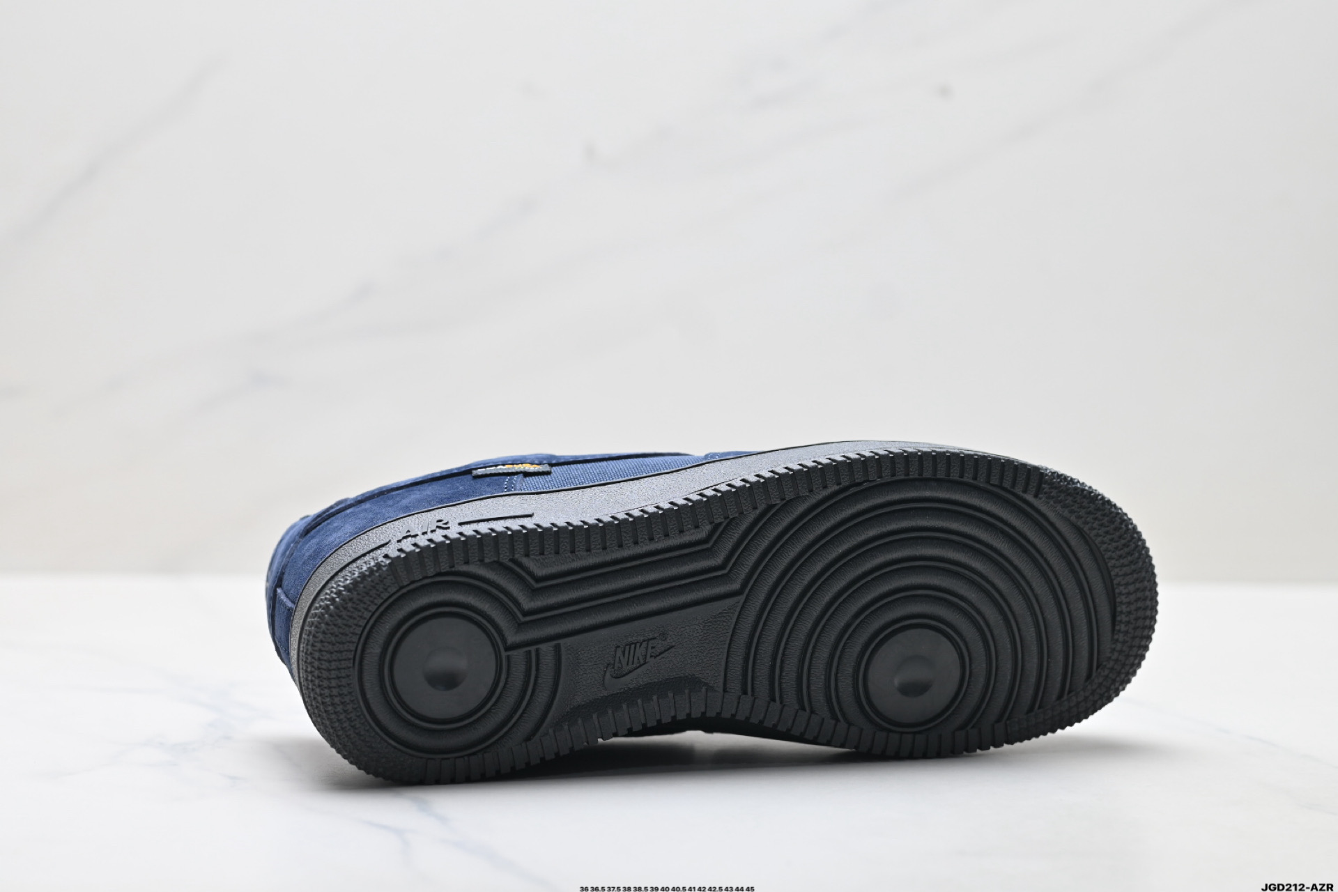 NIKE AIR FORCE 1‘07 HQ3822-400