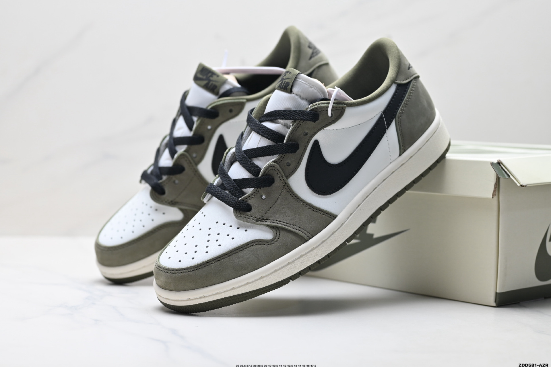 Nike Air Jordan 1 Retro Low OG 耐克 AJ1乔1低帮休闲板鞋 HQ6998-200