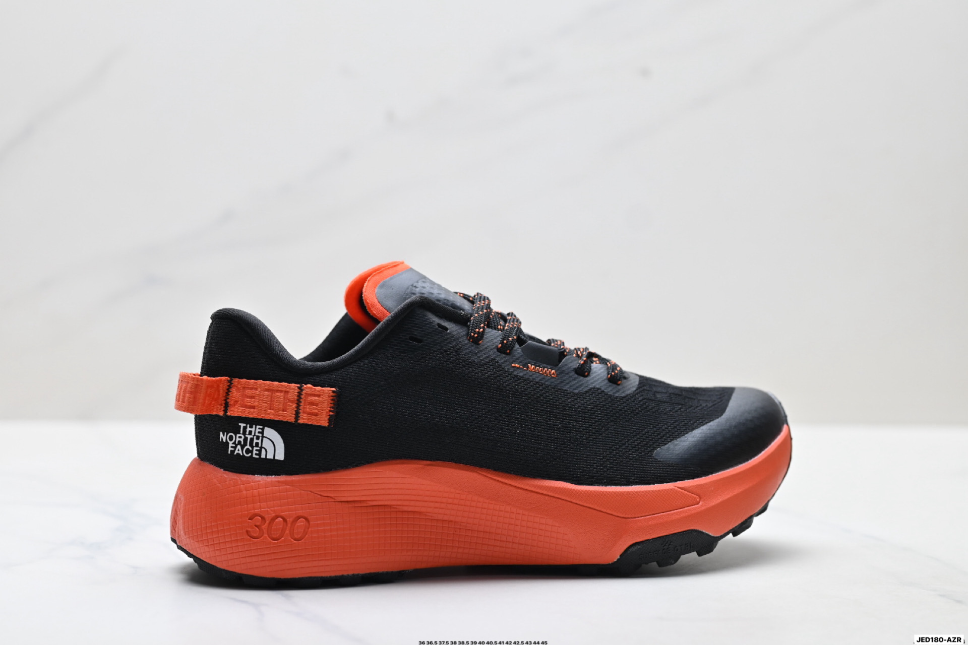 The North Face Altamesa 300 נעלי הליכה – נוחות, עמידות ואחיזה מושלמת