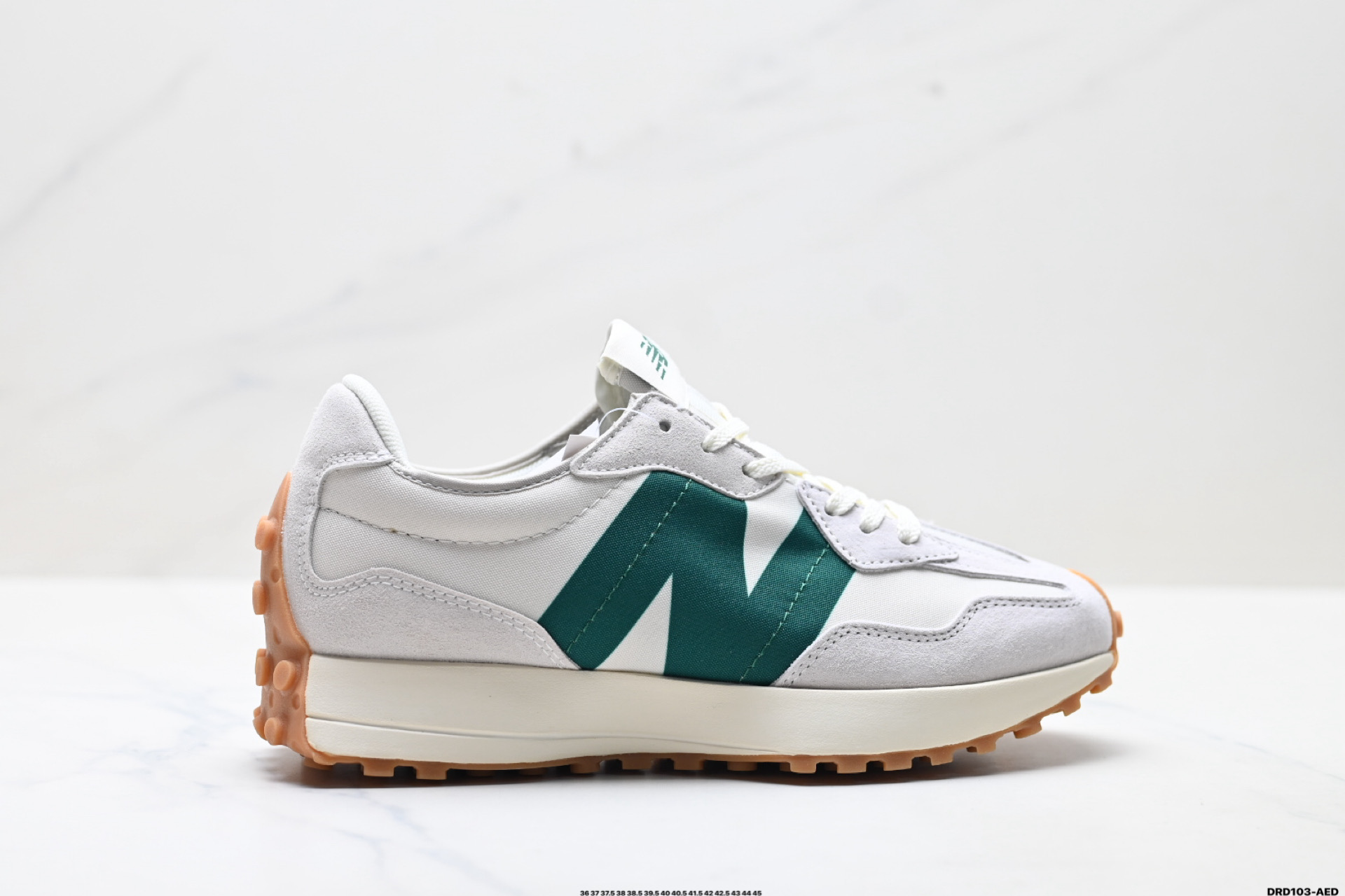 💰100
真标✅New Balance 327系列 新百伦 复古休闲运动慢跑鞋 以更纯粹的复古风格设计打造的全新造型 侧身还以解构设计 将 N 字标志以做旧压花样式呈现
官方货号:WS327AL
尺码:36 37 37.5 38 38.5 39.5 40 40.5 41.5 42 42.5 43 44 45
ID:DRD103-AED