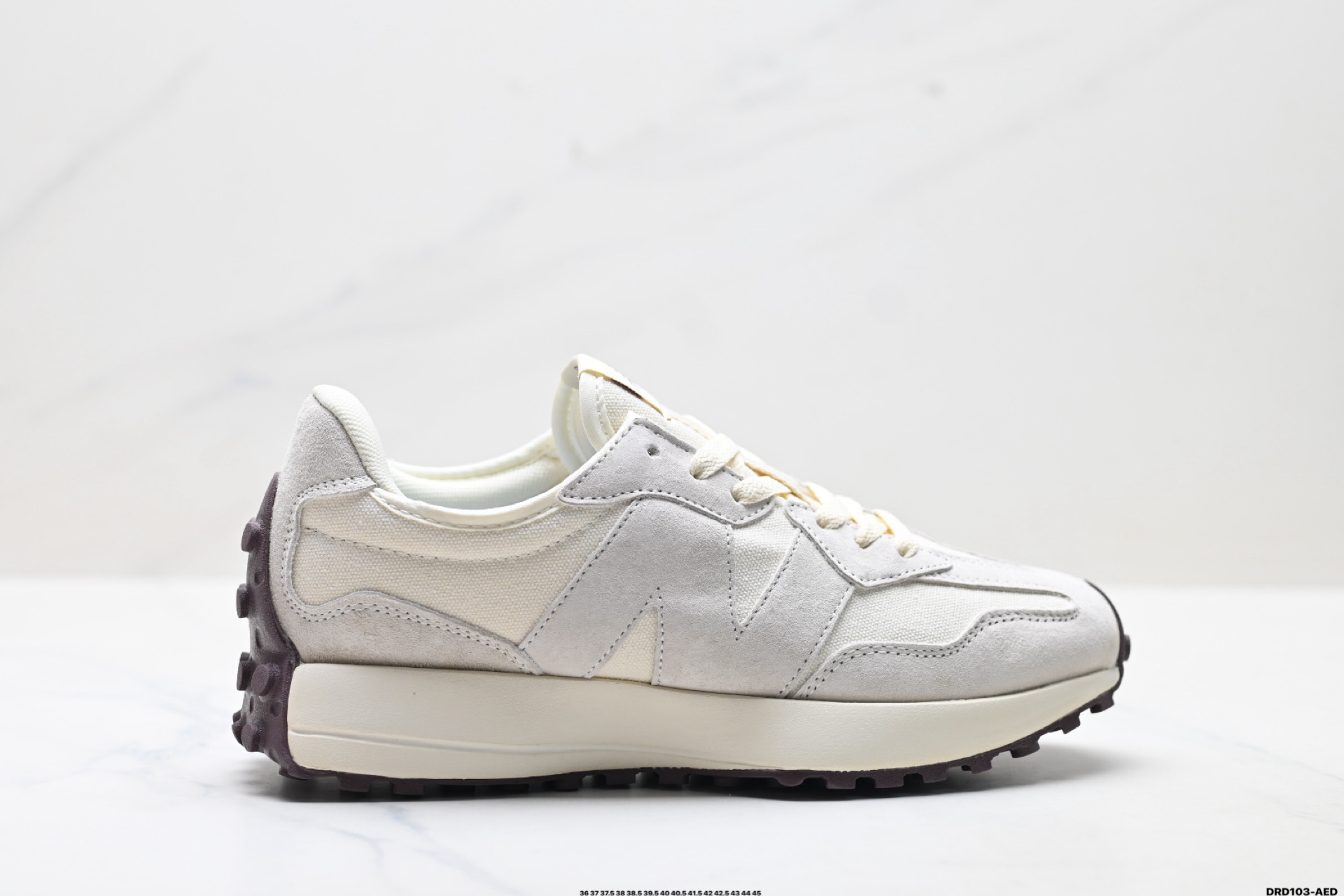 💰100
真标✅New Balance 327系列 新百伦 复古休闲运动慢跑鞋 以更纯粹的复古风格设计打造的全新造型 侧身还以解构设计 将 N 字标志以做旧压花样式呈现
官方货号:WS327AL
尺码:36 37 37.5 38 38.5 39.5 40 40.5 41.5 42 42.5 43 44 45
ID:DRD103-AED