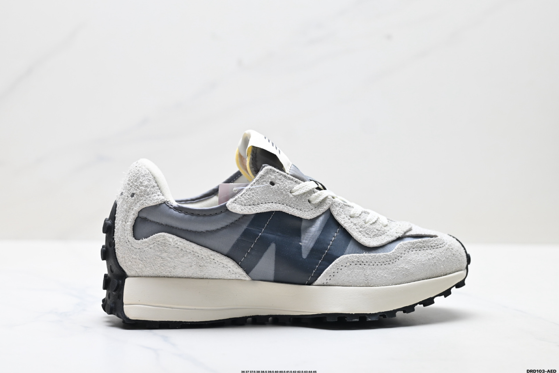 💰100
真标✅New Balance 327系列 新百伦 复古休闲运动慢跑鞋 以更纯粹的复古风格设计打造的全新造型 侧身还以解构设计 将 N 字标志以做旧压花样式呈现
官方货号:WS327AL
尺码:36 37 37.5 38 38.5 39.5 40 40.5 41.5 42 42.5 43 44 45
ID:DRD103-AED