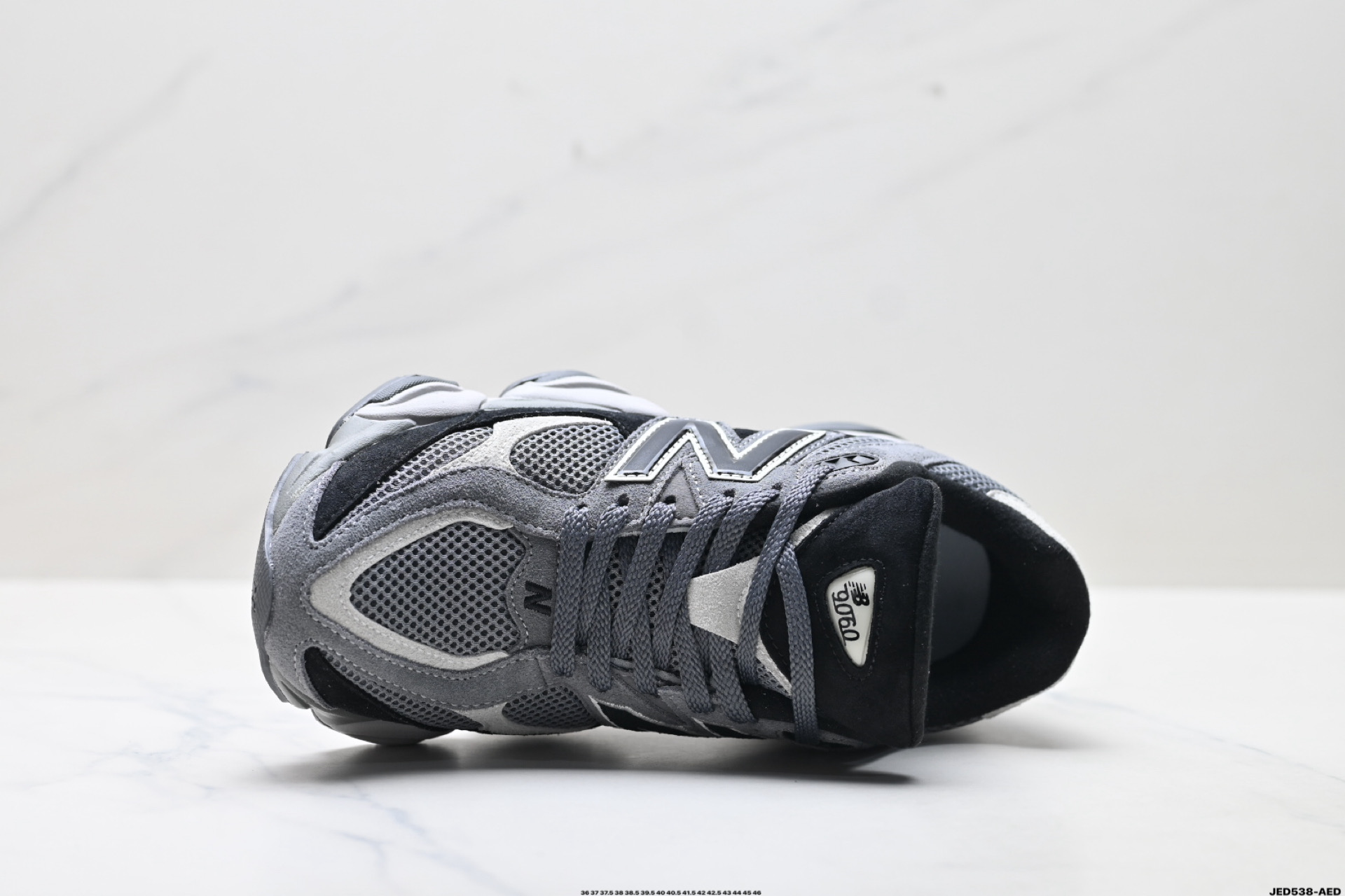 💰180
真标✅New Balance 9060系列 新百伦 复古休闲运动慢跑鞋
鞋面大身由空间双格及磨砂鞋面拼接而生
采用大面积网眼以及麂皮材质覆盖鞋身 还原经典气质 搭载ABZORB避震科技 由泡沫聚酯制成 上脚可以有效减少由鞋反弹对身体及双腿的冲击力
货号:U9060ERA
Size:36 37 37.5 38 38.5 39.5 40 40.5 41.5 42 42.5 43 44 45 46
ID:JED538-AED