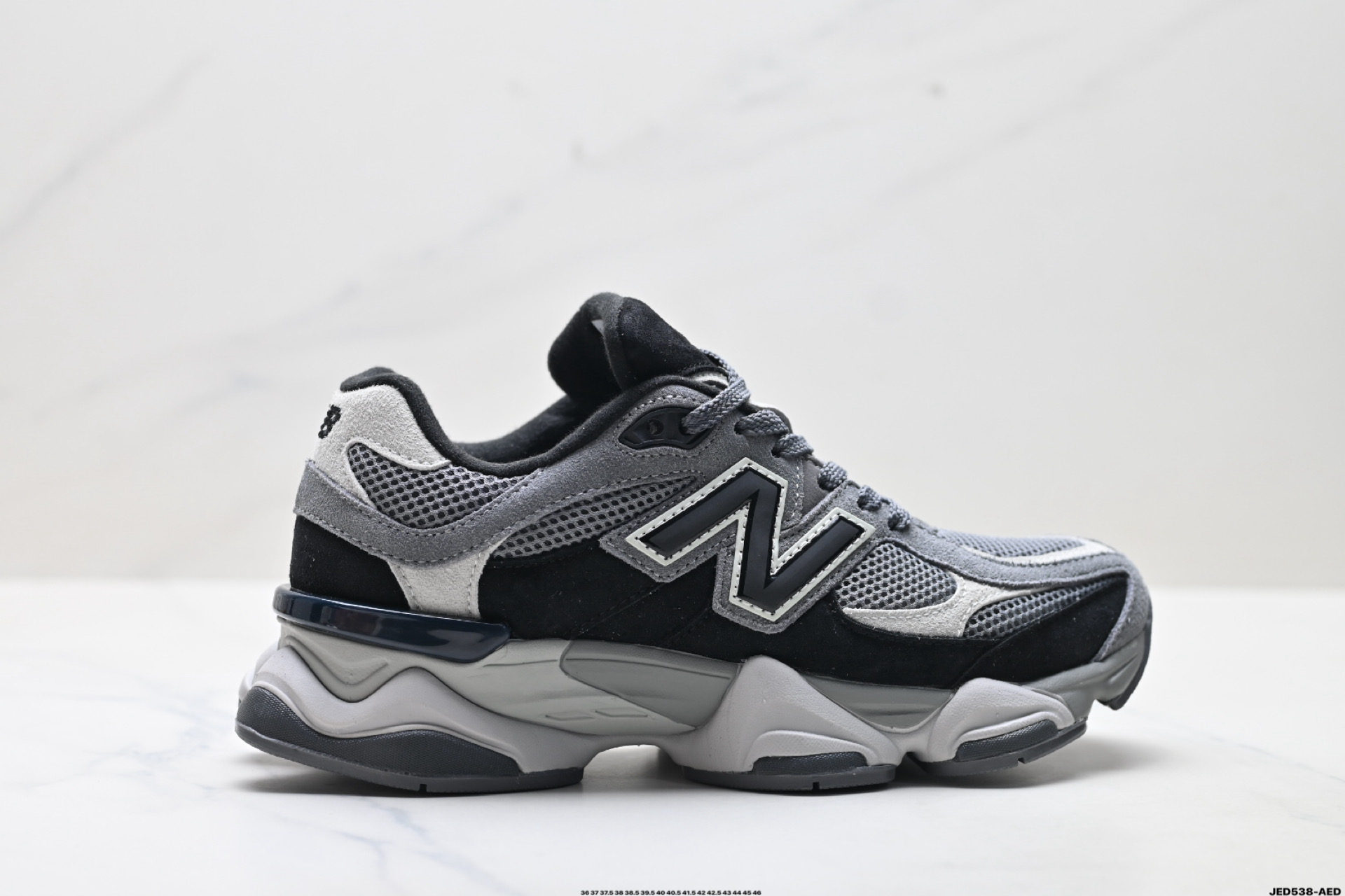 💰140
真标✅New Balance 9060系列 新百伦 复古休闲运动慢跑鞋
鞋面大身由空间双格及磨砂鞋面拼接而生
采用大面积网眼以及麂皮材质覆盖鞋身 还原经典气质 搭载ABZORB避震科技 由泡沫聚酯制成 上脚可以有效减少由鞋反弹对身体及双腿的冲击力
货号:U9060ERA
Size:36 37 37.5 38 38.5 39.5 40 40.5 41.5 42 42.5 43 44 45 46
ID:JED538-AED