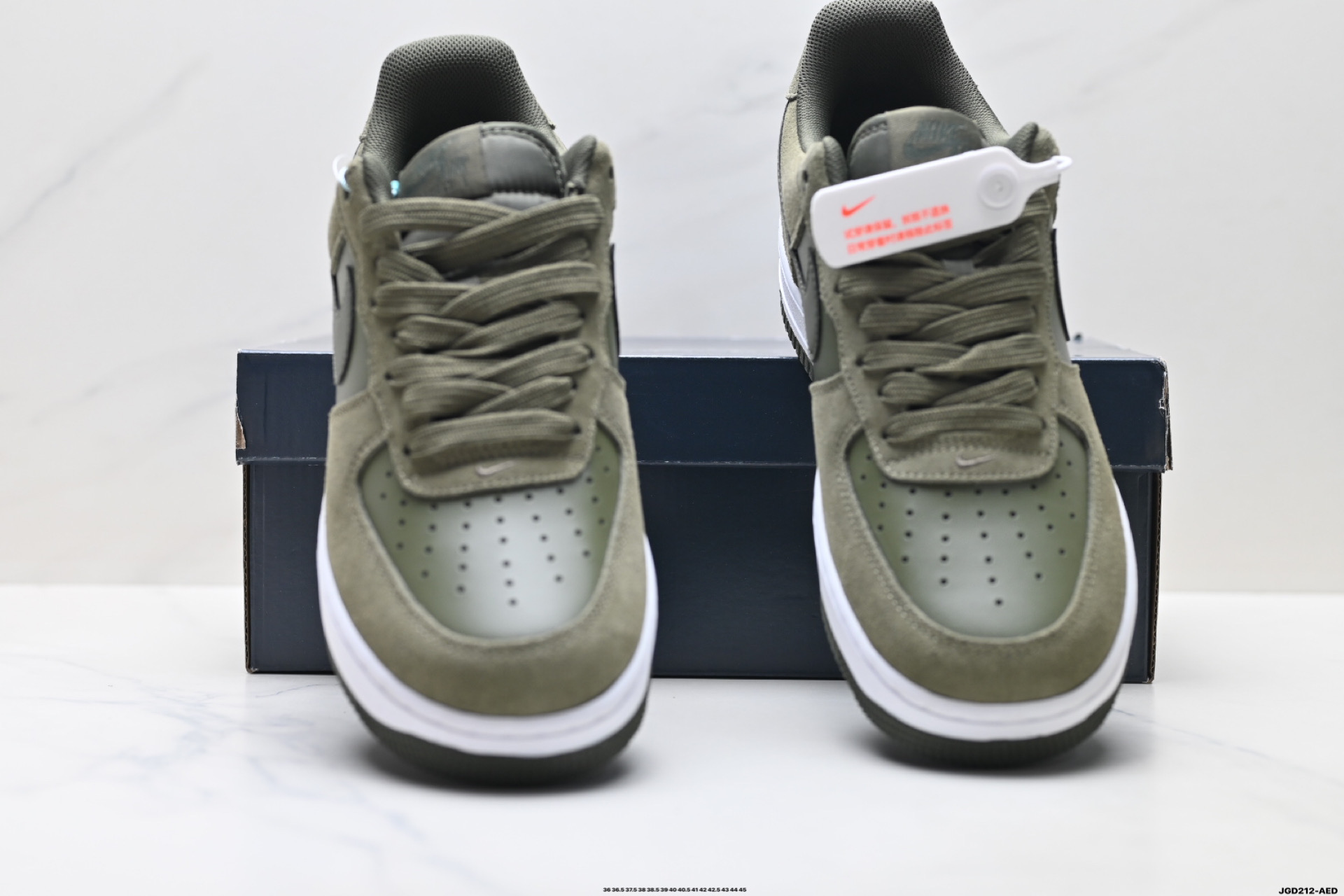 NIKE AIR FORCE 1‘07 IB6388-200