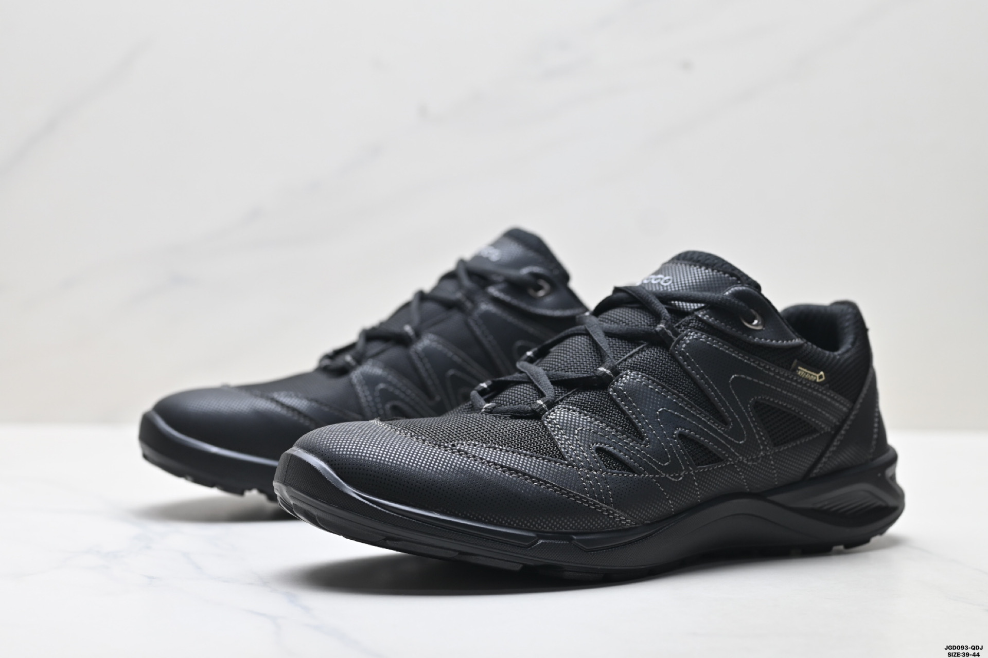 200 ECCO爱步2025年新款GTX防水运动鞋低帮透气休闲鞋男鞋 825784-517