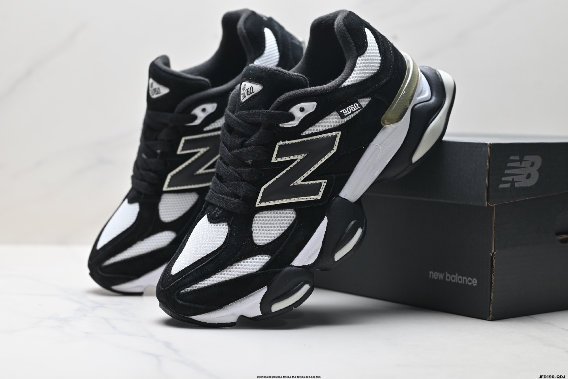 公司级✅Joe Freshgoods x New Balance NB9060 联名款 复古休闲运动慢跑鞋 鞋款灵感源自设计师本人对夏日的怀日回忆.鞋面大身由空间双格及磨砂鞋面拼接而生,配以柔和、温暖的粉橘色调,夏日氛围拉满#采用大面积网眼以及麂皮材质覆盖鞋身,还原经典气质.搭载ABZORB避震科技,由泡沫聚酯制成,上脚可以有效减少由鞋底反弹对身体及双腿的冲击力 官方货号:U9060FRL ID:JED190-QDJ