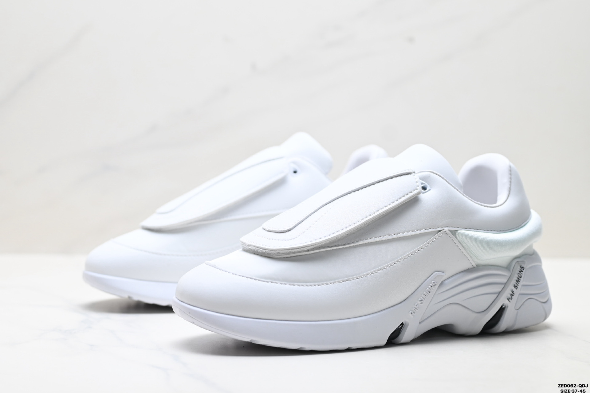 280 RAF SIMONS CYLON-21 潮流运动 织物皮革 圆头系带 低帮休闲鞋 HR740001S-0061