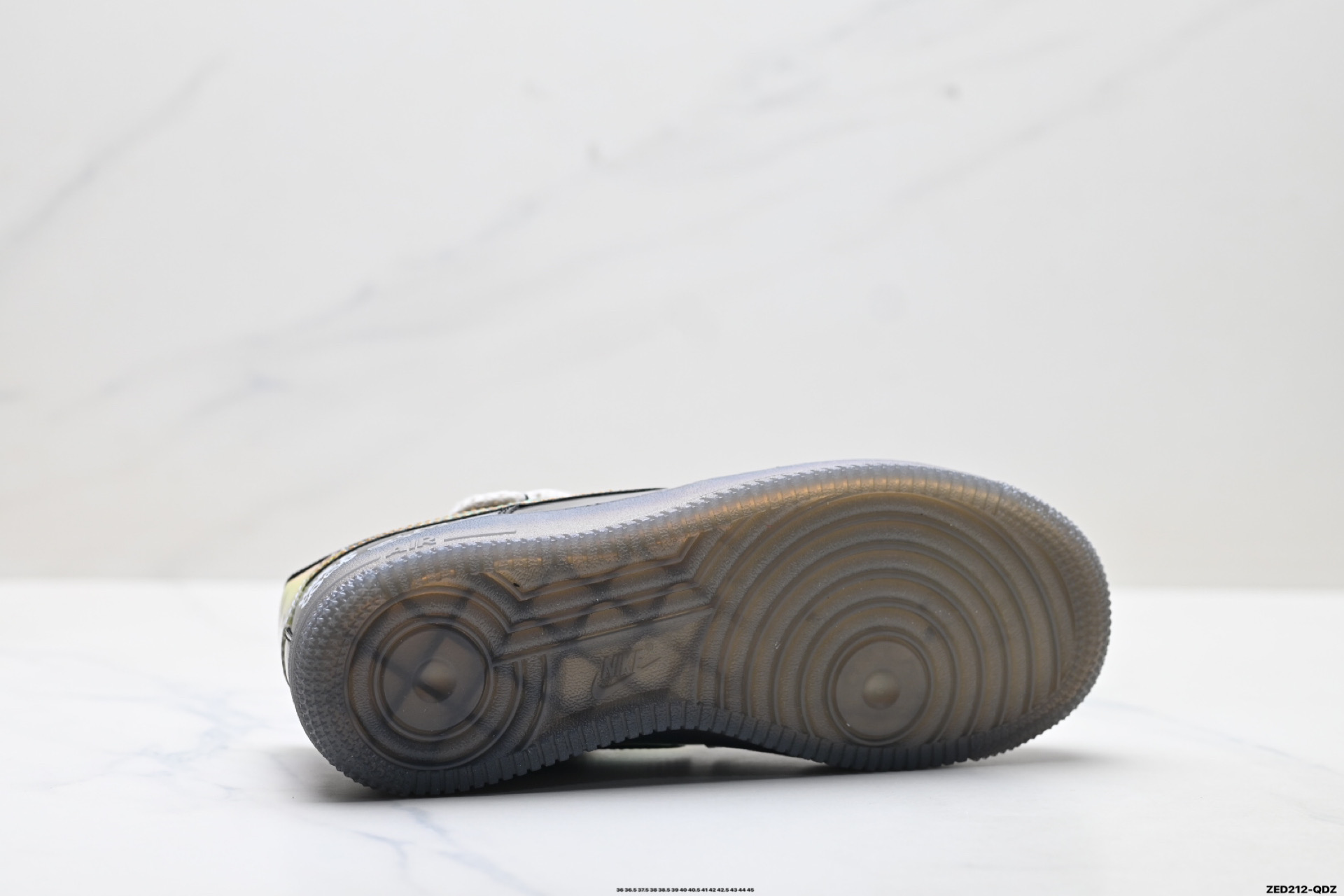 NIKE AIR FORCE 1‘07 XL2420-222