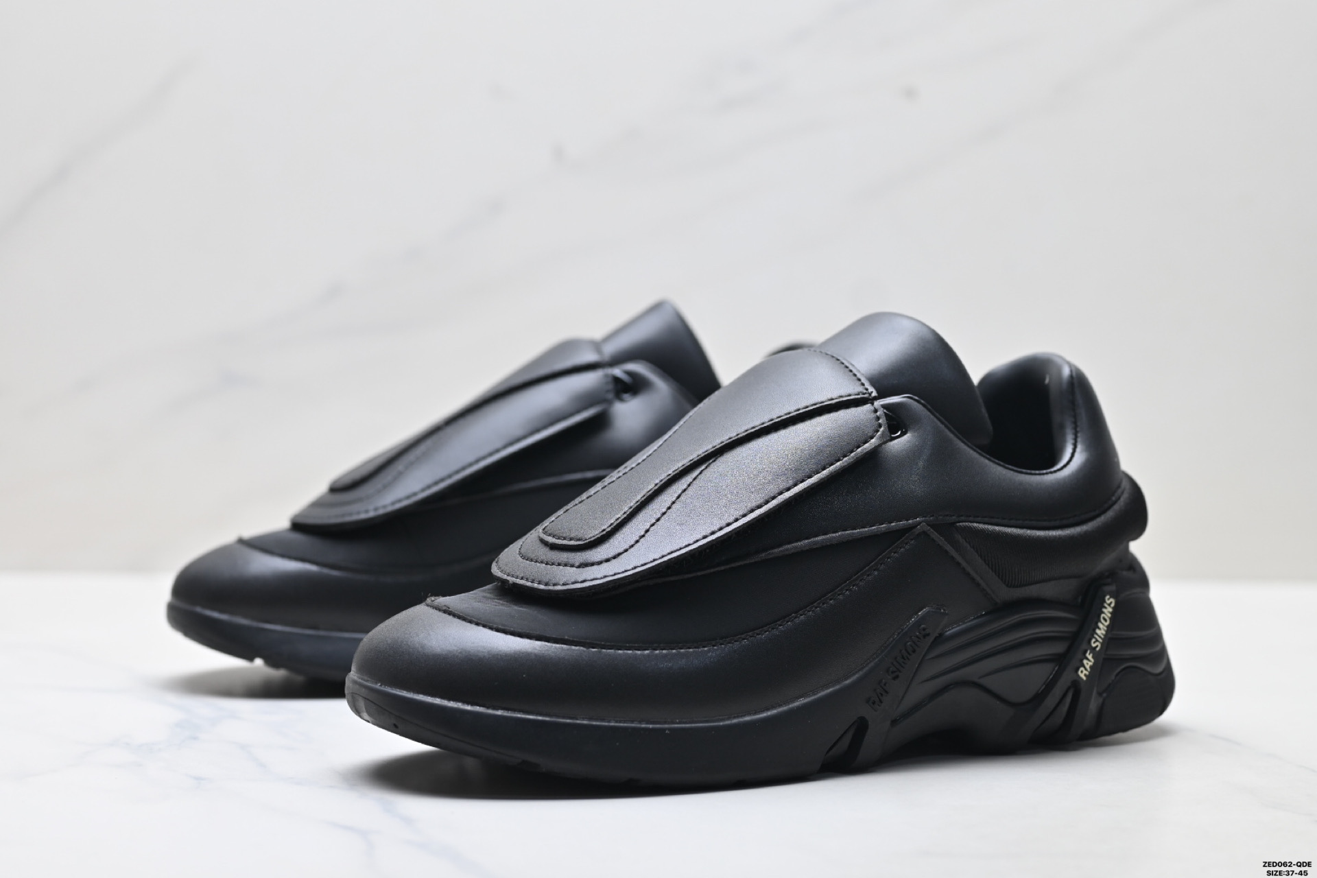 280 RAF SIMONS CYLON-21 潮流运动 织物皮革 圆头系带 低帮休闲鞋 HR740001S-0003