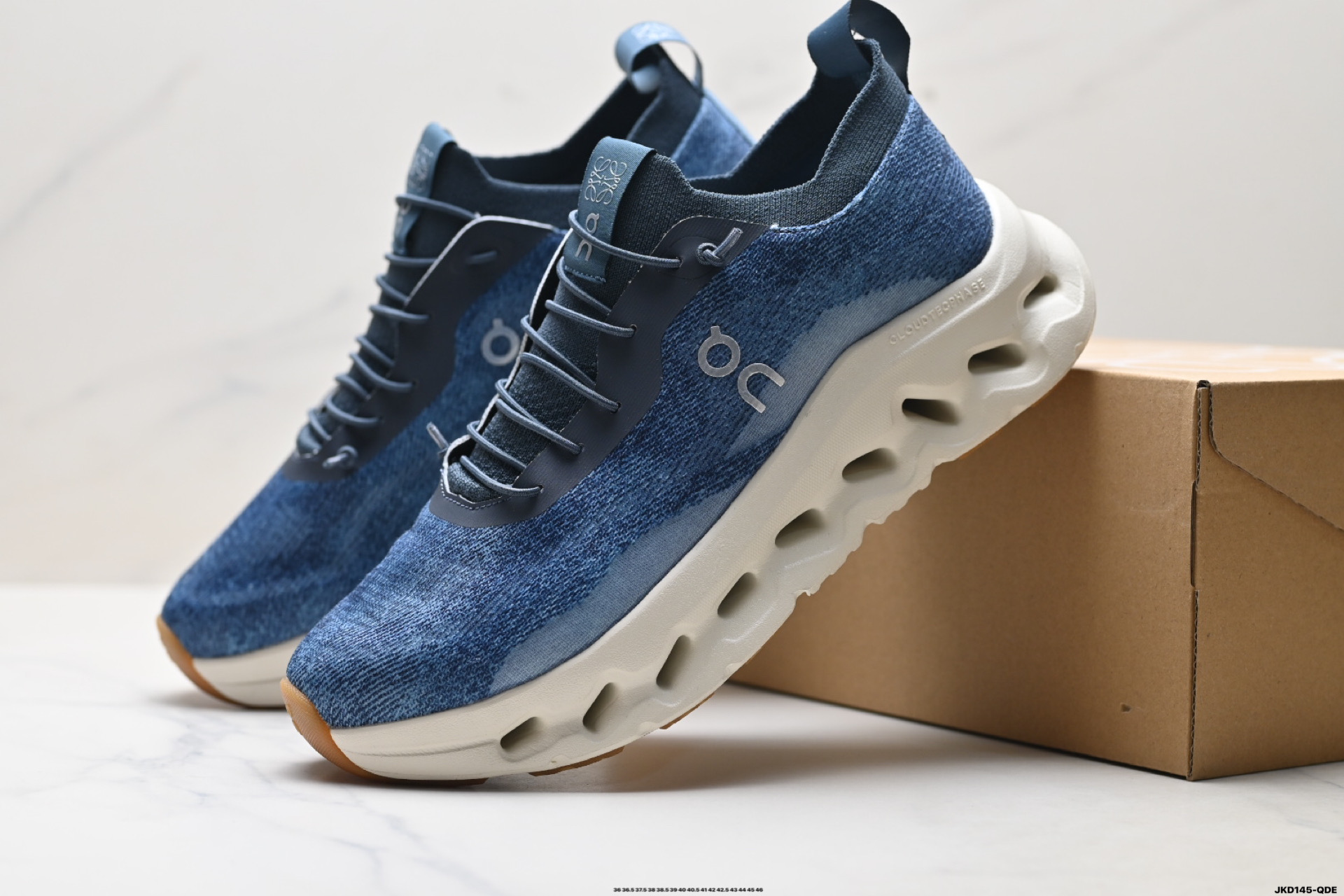 180 Loewe x On昂跑Cloudtilt 罗意威 联名轻量运动休闲鞋 脚感很舒服