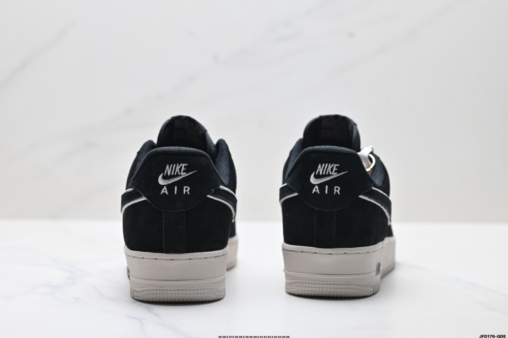 NIKE AIR FORCE 1‘07 LV8 DY9867-100