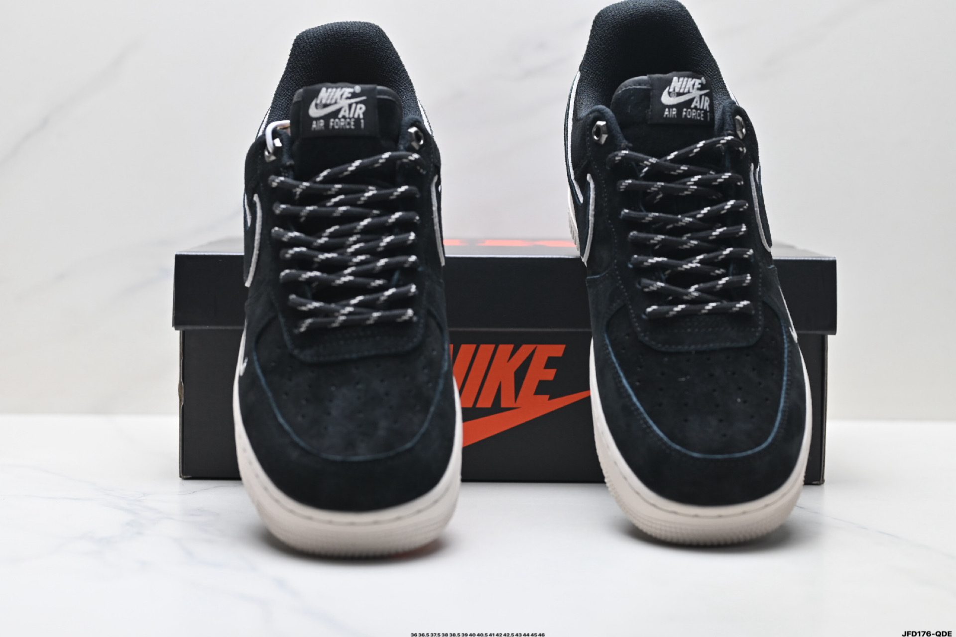 NIKE AIR FORCE 1‘07 LV8 DY9867-100