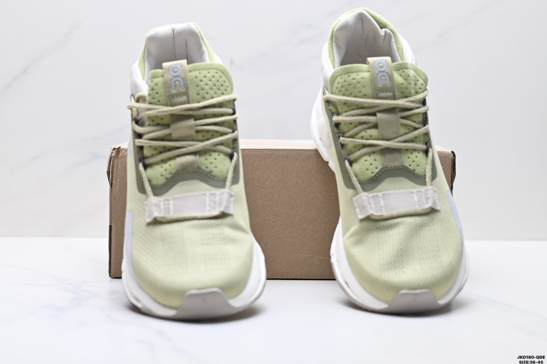 180 On昂跑 Cloudnova 2 减震防滑耐磨 低帮户外功能鞋