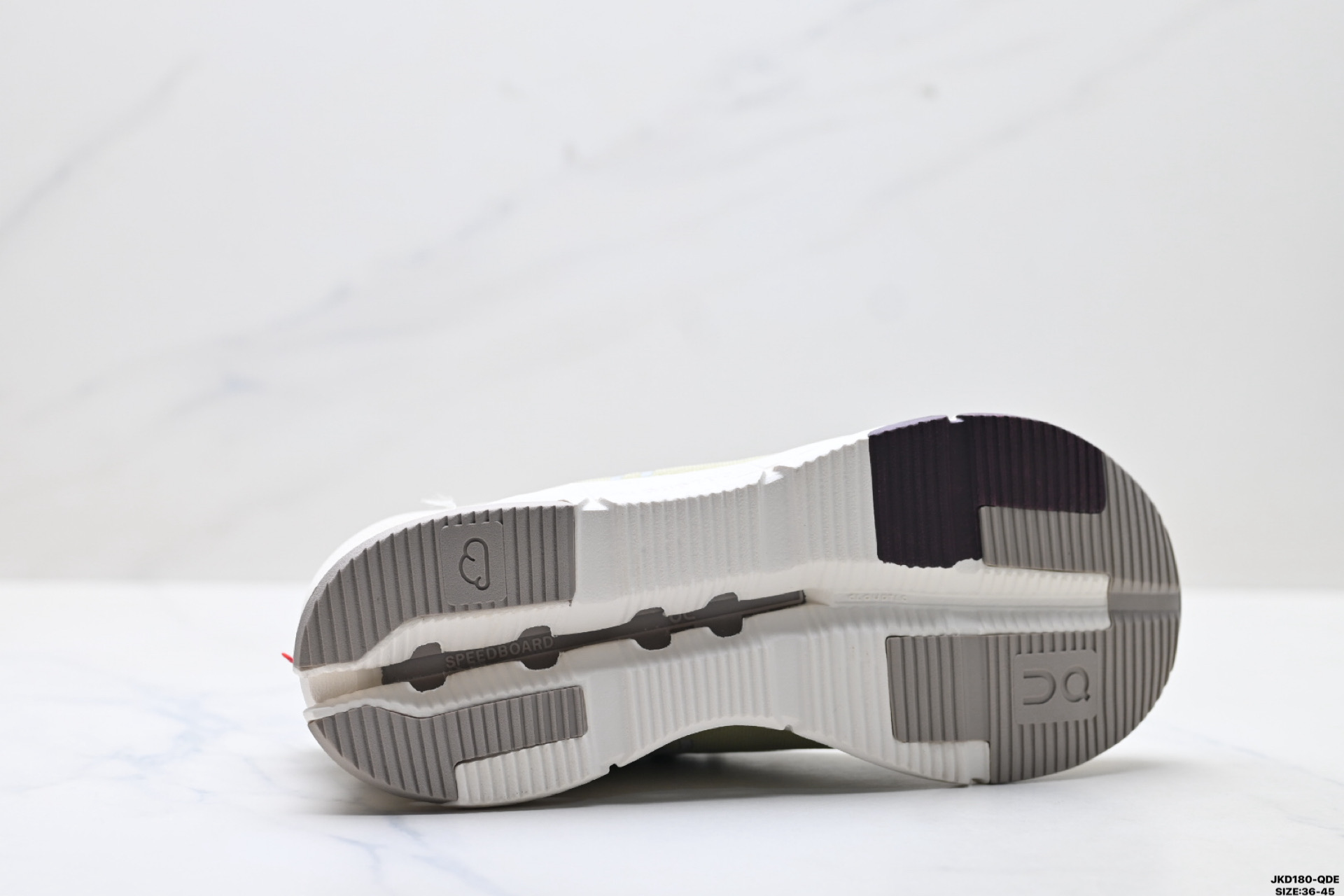 180 On昂跑 Cloudnova 2 减震防滑耐磨 低帮户外功能鞋