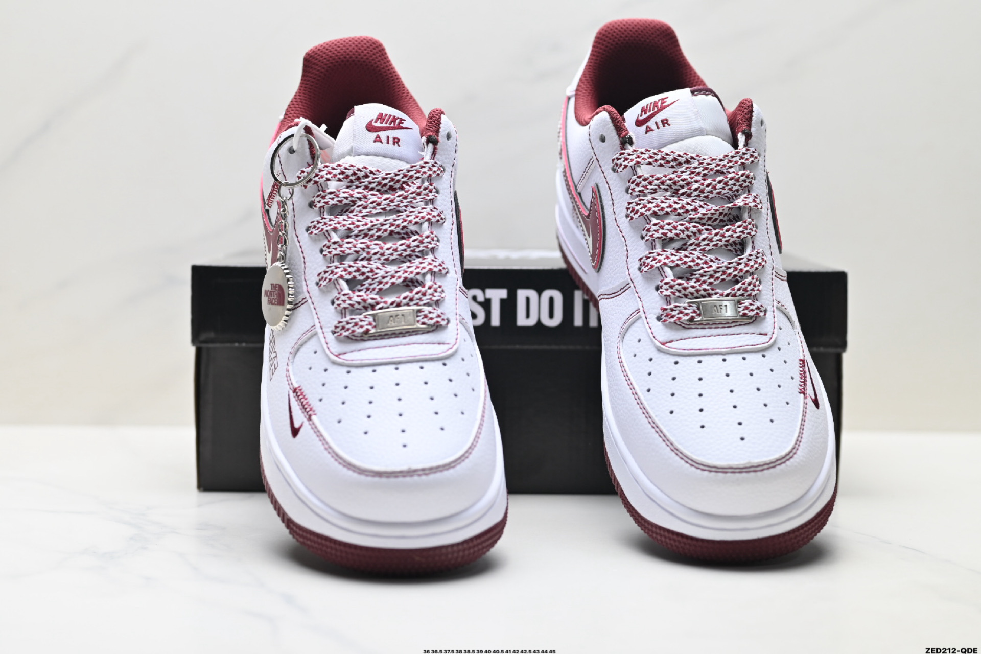 NIKE AIR FORCE 1‘07 SU2305-141