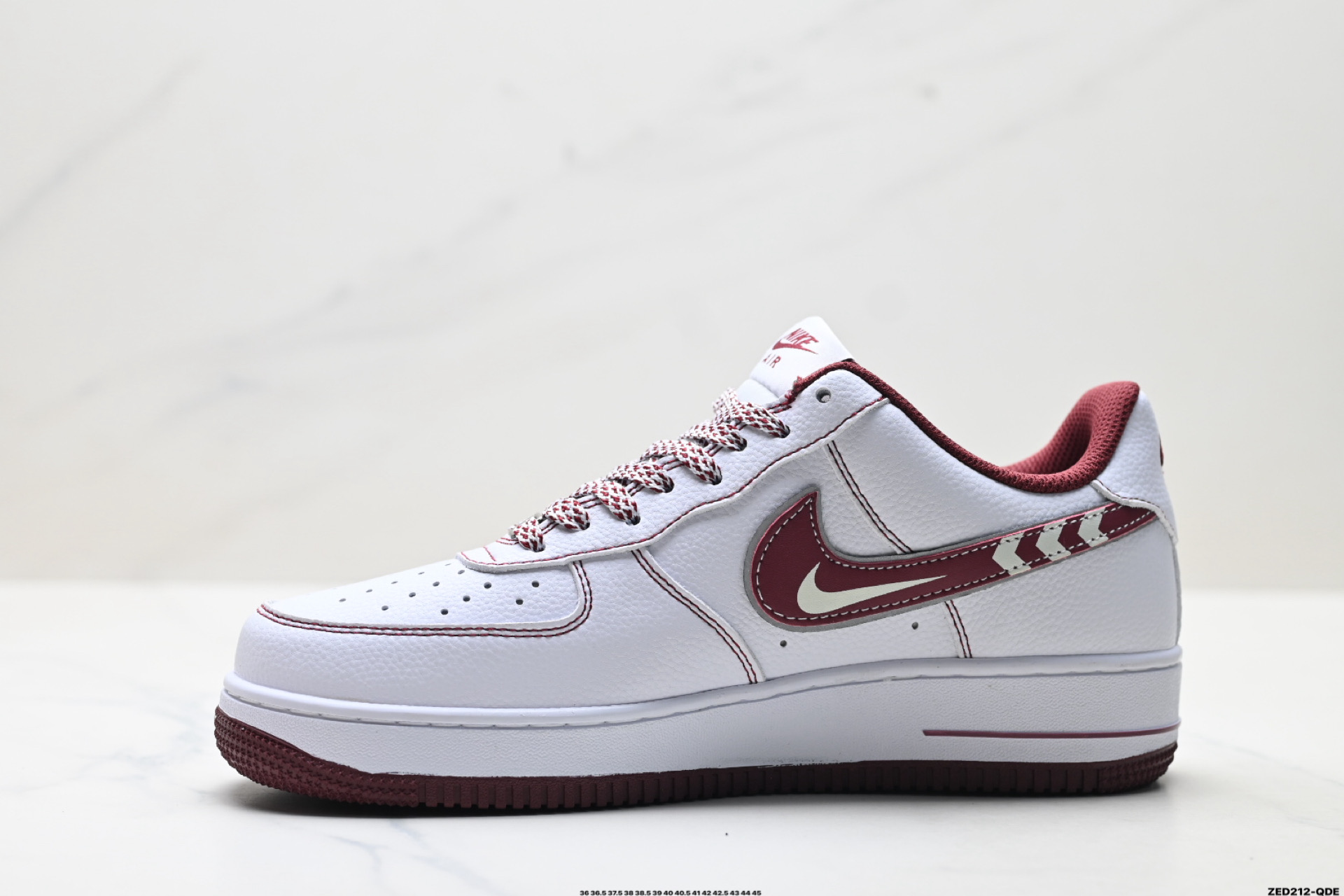 NIKE AIR FORCE 1‘07 SU2305-141