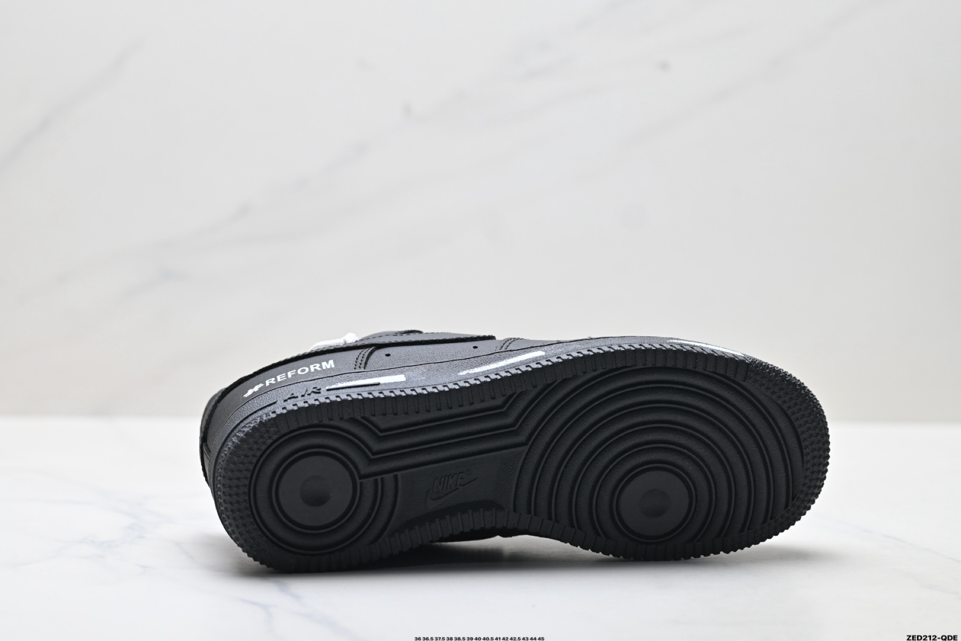 NIKE AIR FORCE 1‘07 DB2024-010