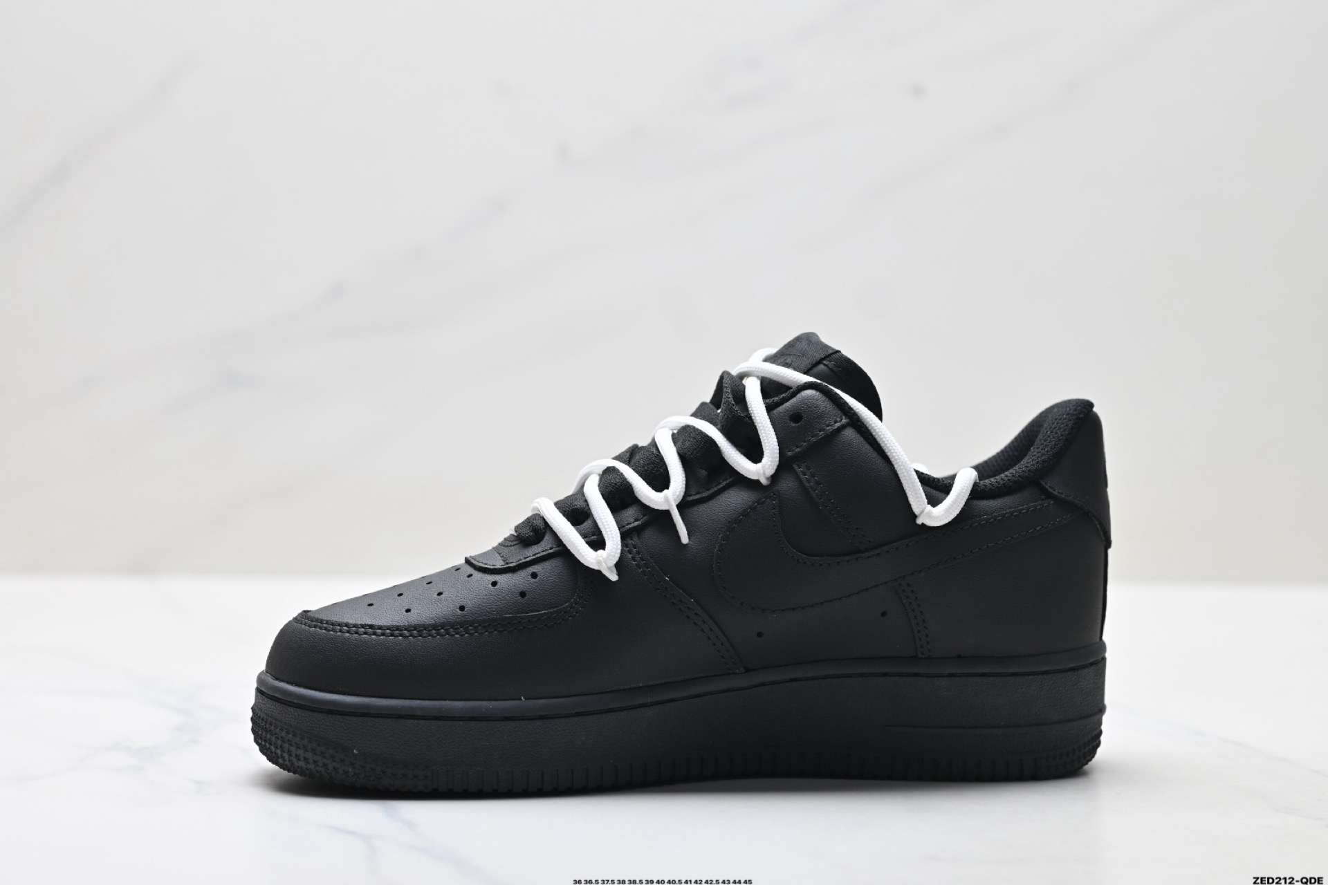 NIKE AIR FORCE 1‘07 DB2024-010