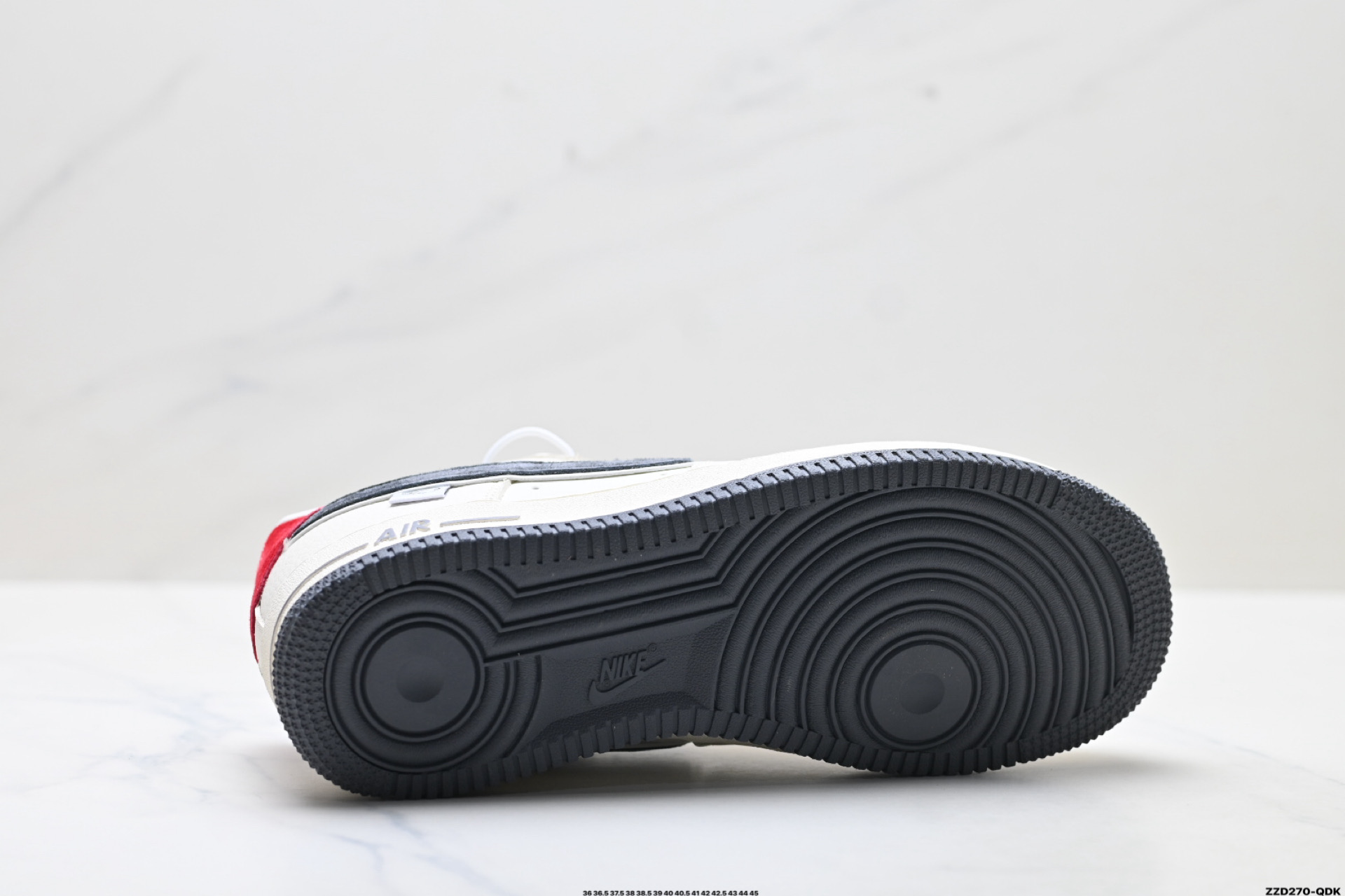 NIKE AIR FORCE 1‘07 LV8 DD1982-325