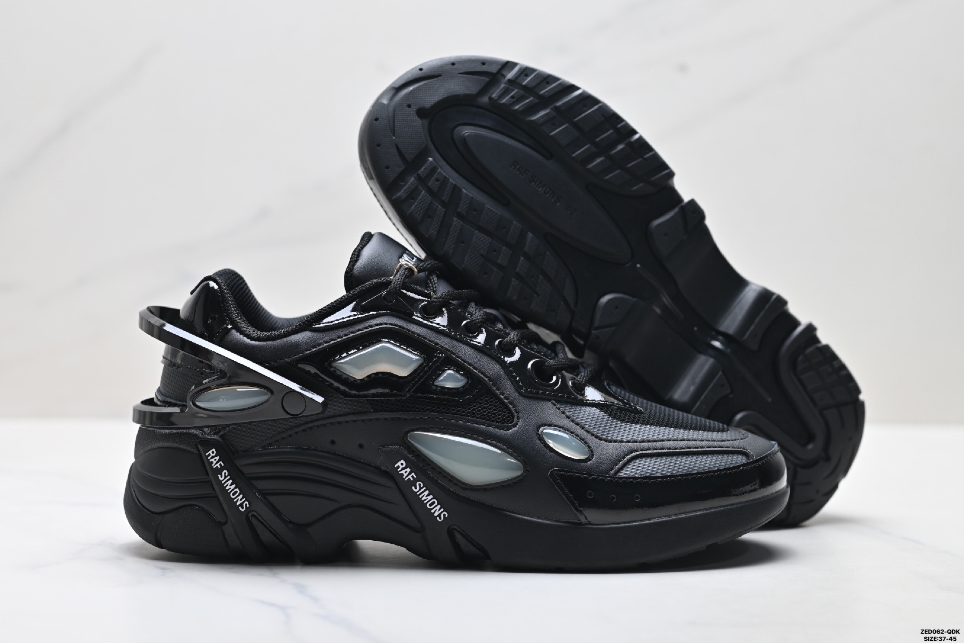 RAF SIMONS CYLON-21 潮流运动 织物皮革 圆头系带 低帮休闲鞋 HR740011L-0370