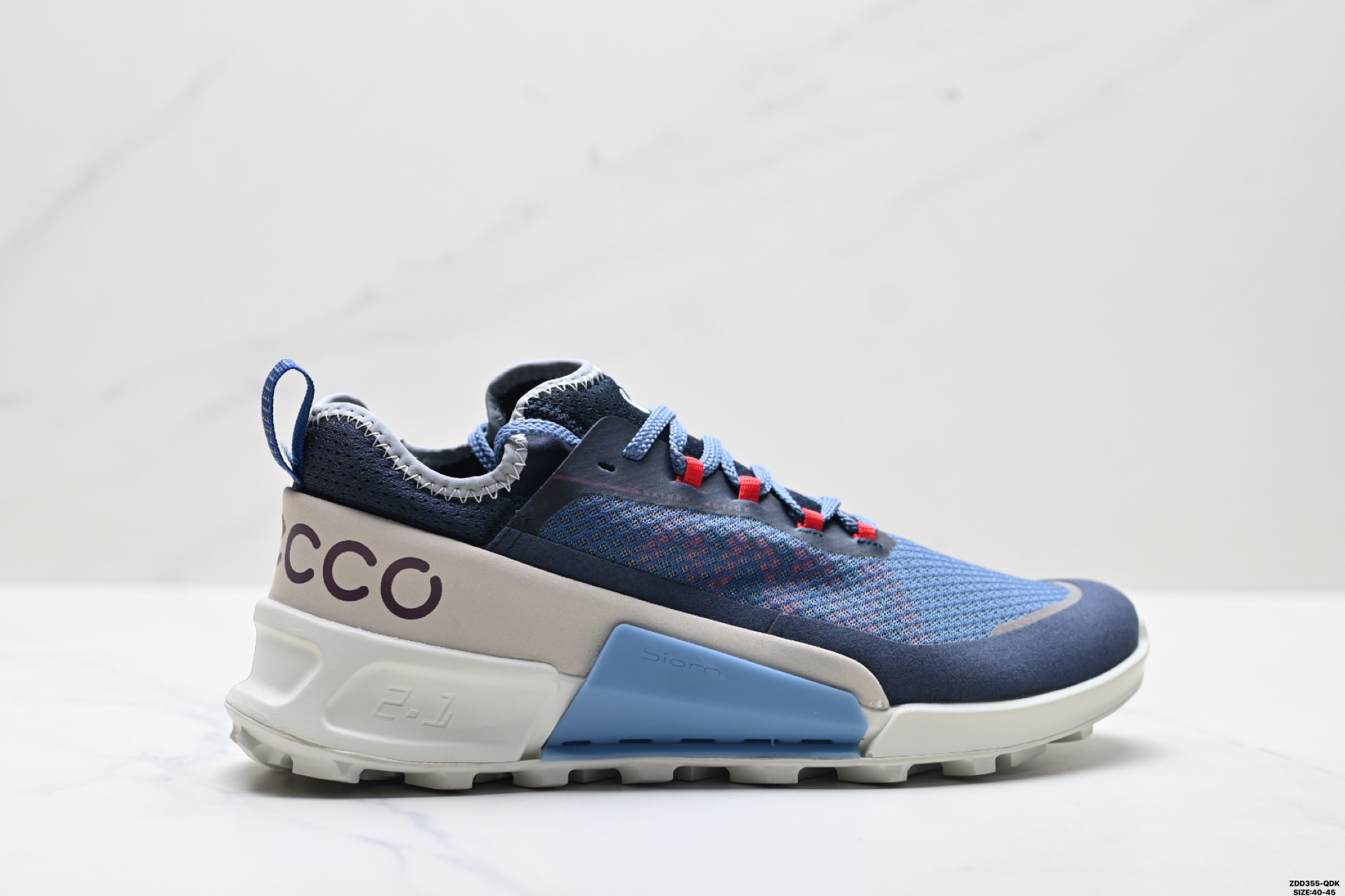 נעלי אירור אפו ביום 2.1 לגבר אווטדור נוקים – נוחות וניידות!