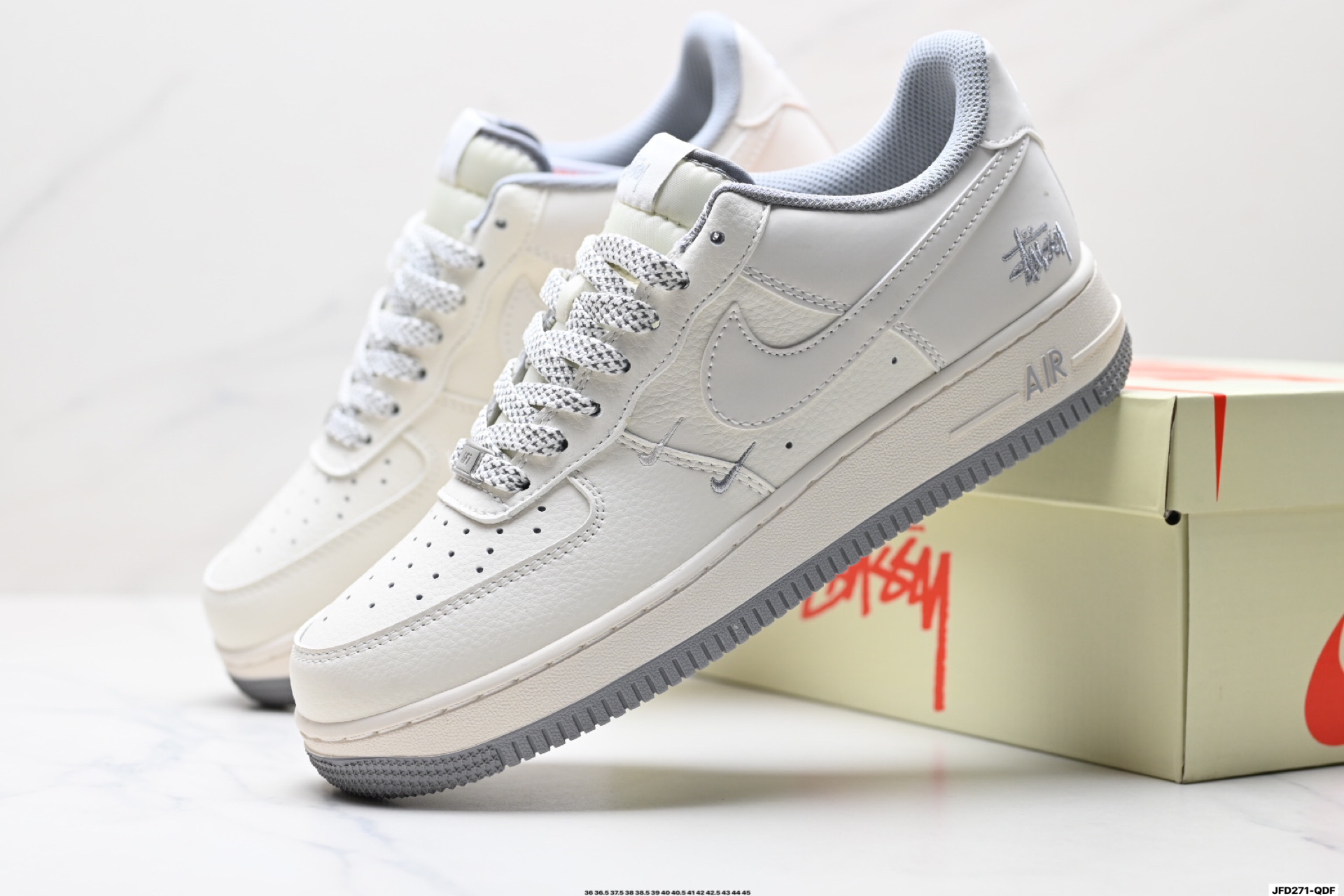 NIKE AIR FORCE 1‘07 DD8959-100 NIKE AIR FORCE 1‘07 DD8959-100