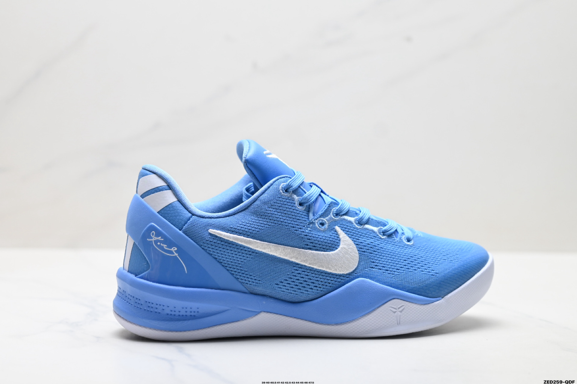 Nike Zoom Kobe VIII 8 נעלי כדורסל לגברים – ביצועים וסגנון