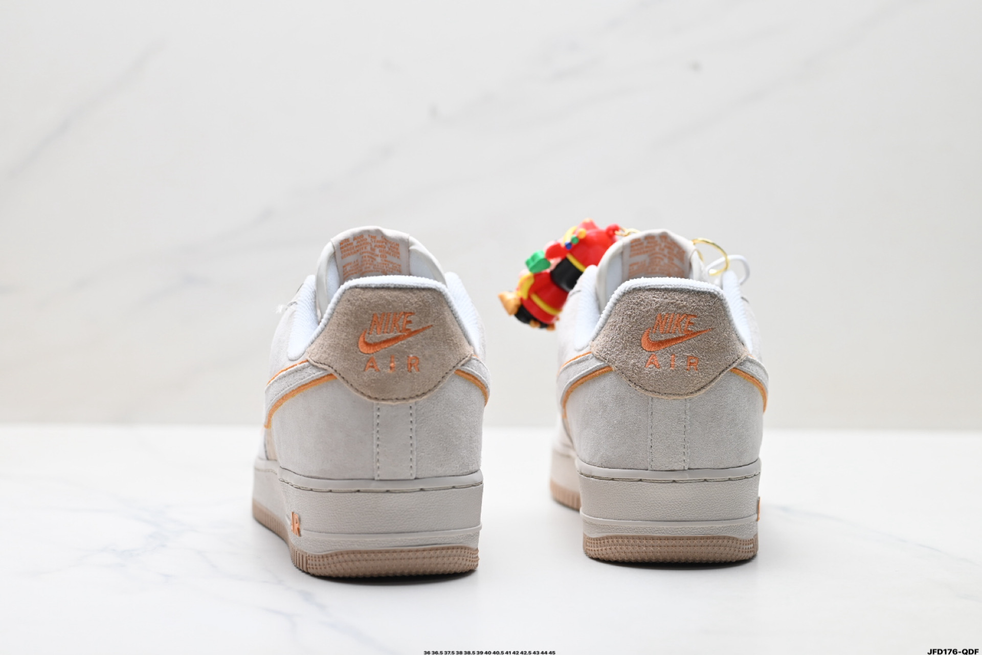 NIKE AIR FORCE 1‘07 LV8 DY9867-107