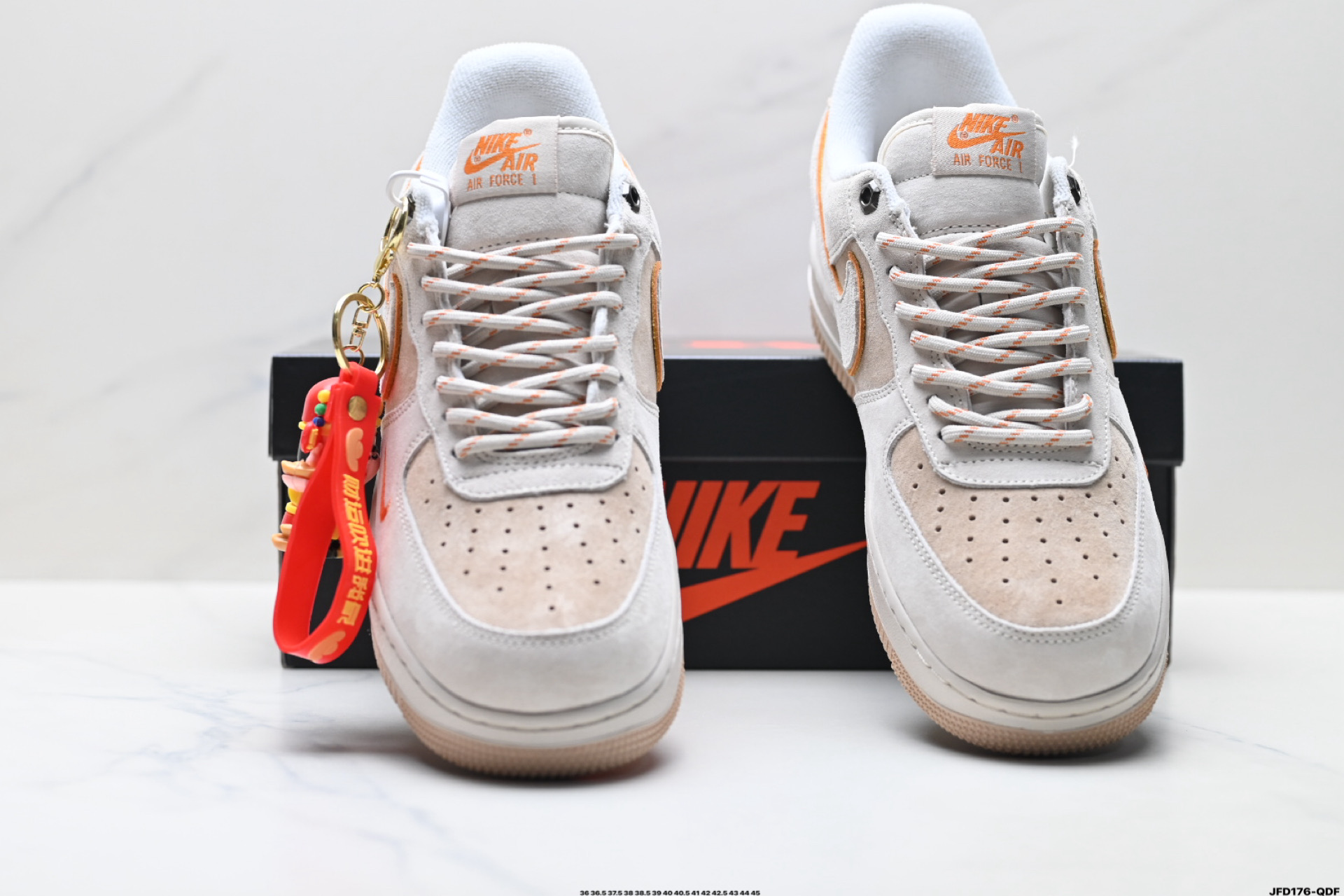 NIKE AIR FORCE 1‘07 LV8 DY9867-107