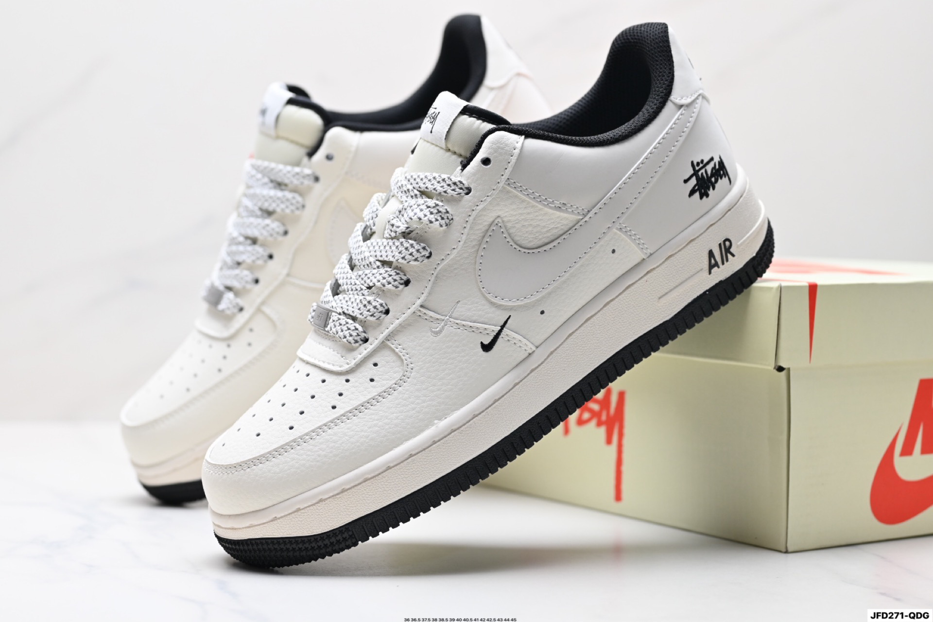 NIKE AIR FORCE 1‘07 DD8959-100