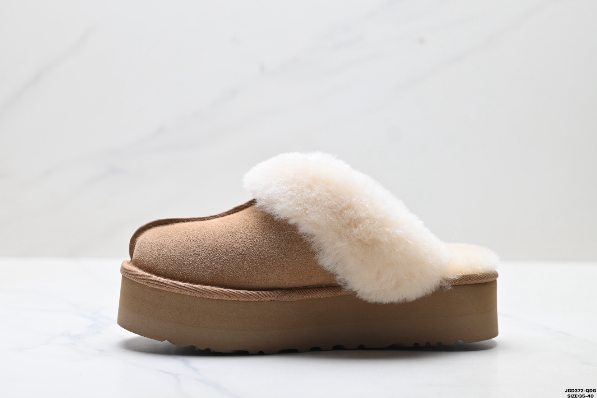 200 UGG CLASSIC MINI 轻便舒适 麂皮 低帮保暖雪地靴 1122550