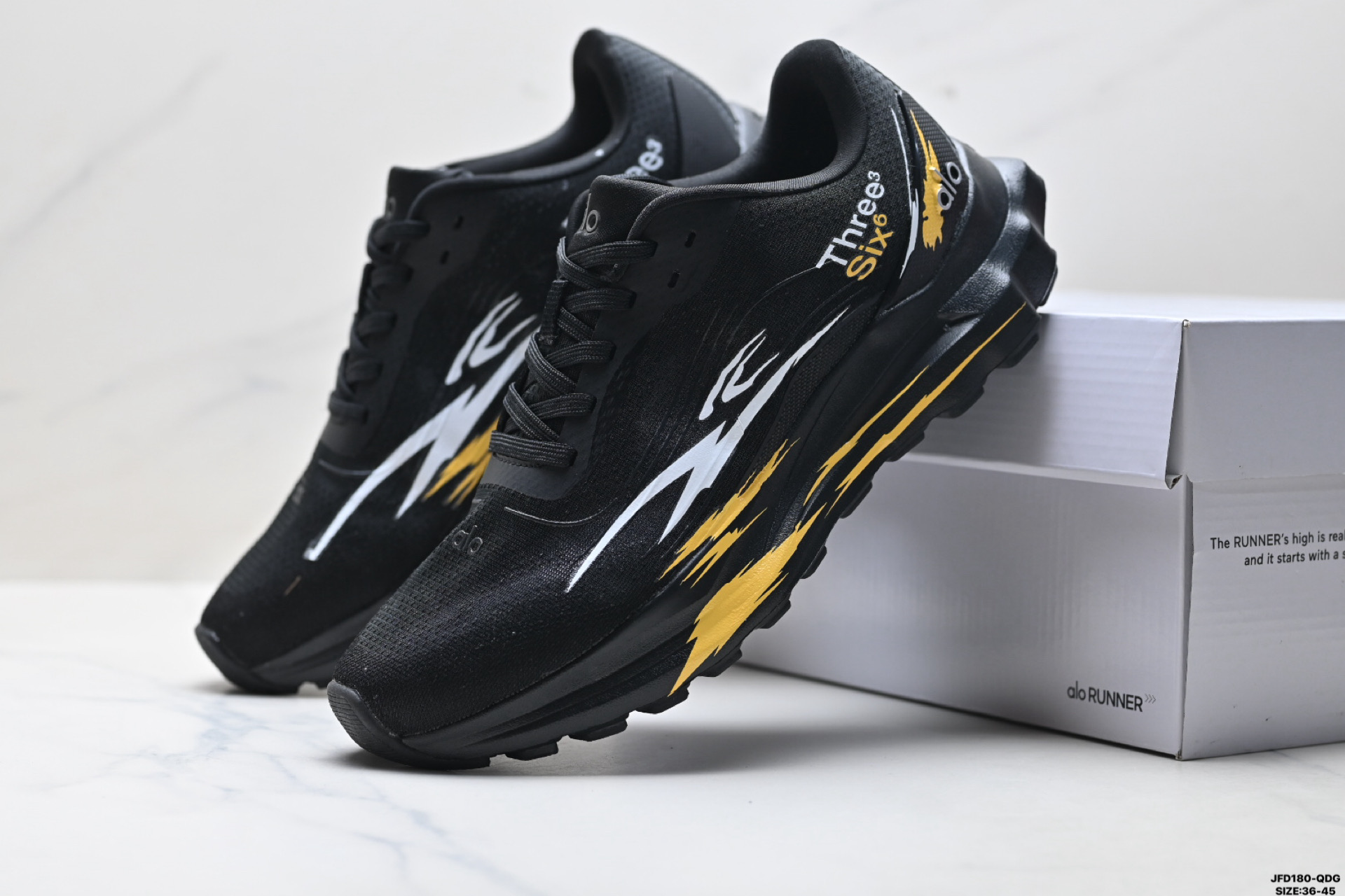 190 Alo Yoga Alo Runner 舒适百搭 网布减震透气支撑耐磨低帮 休闲城市通勤训练跑步鞋 A0590U