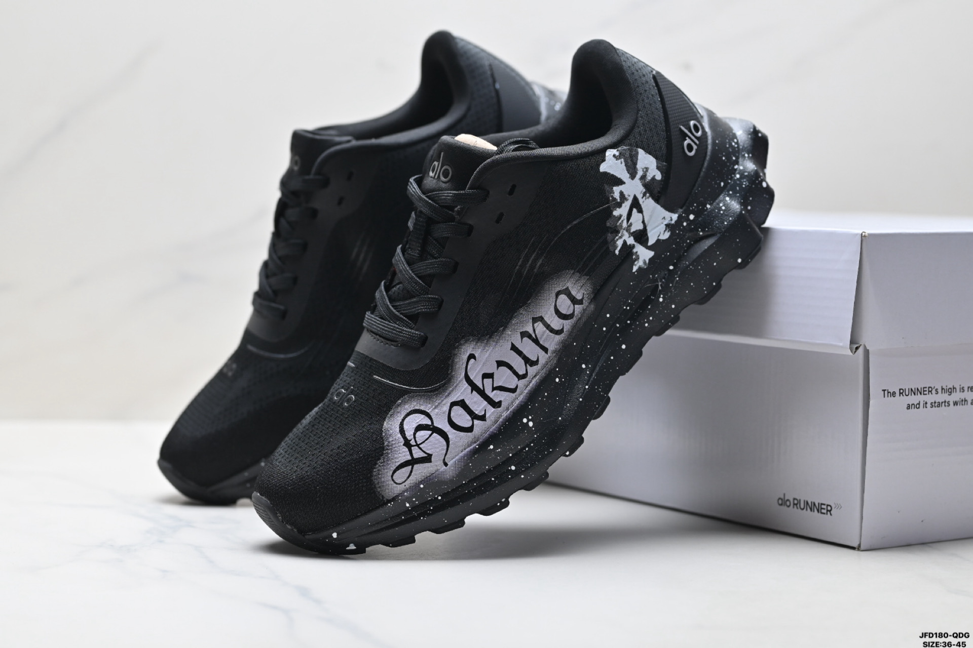 190 Alo Yoga Alo Runner 舒适百搭 网布减震透气支撑耐磨低帮 休闲城市通勤训练跑步鞋 A0590U