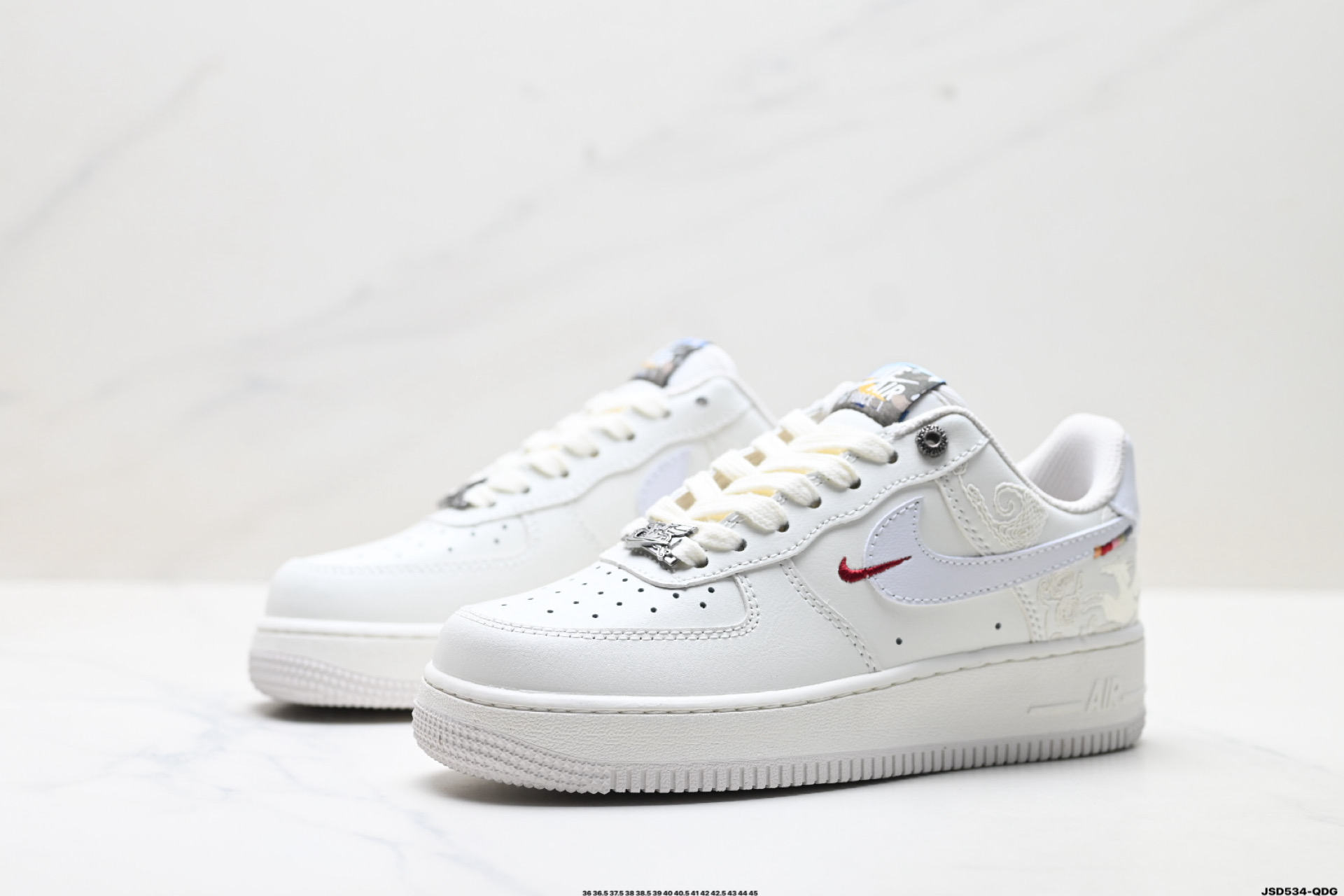 NIKE AIR FORCE 1‘07 IQ1119-011